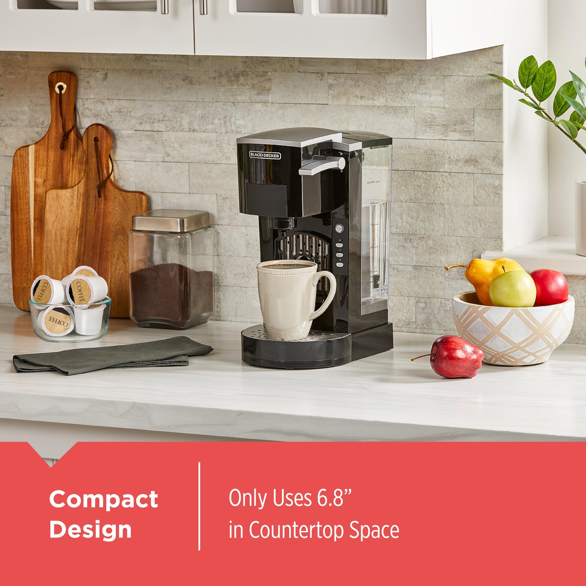 BLACK+DECKER Family Single Serve K-Cup Brewer: Depósito de agua grande de 50 onzas, versátil compatibilidad con café molido y K-Cup, bandeja ajustable para tazas de viaje