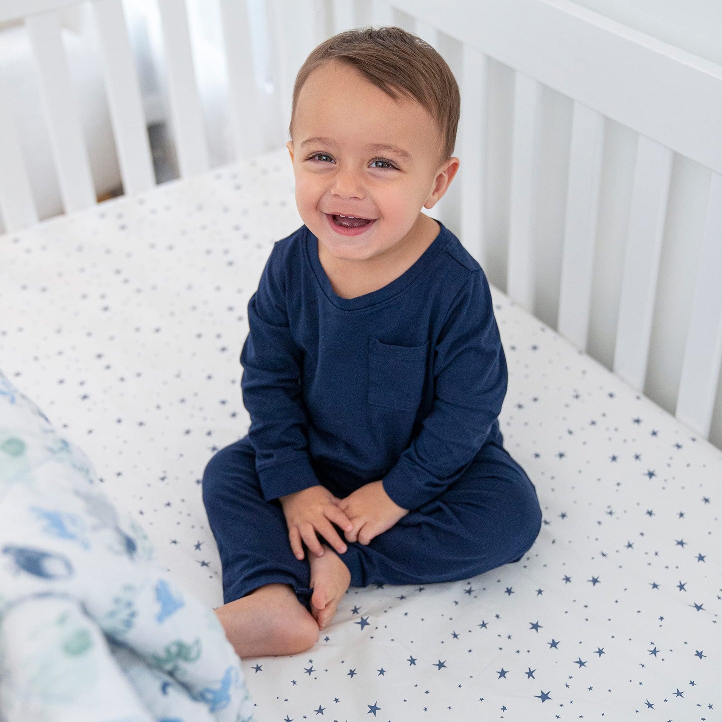 aden + anais Essentials - Juego de ropa de cama de 3 piezas, manta de algodón, sábana para cuna, falda para cuna, hora de soñar