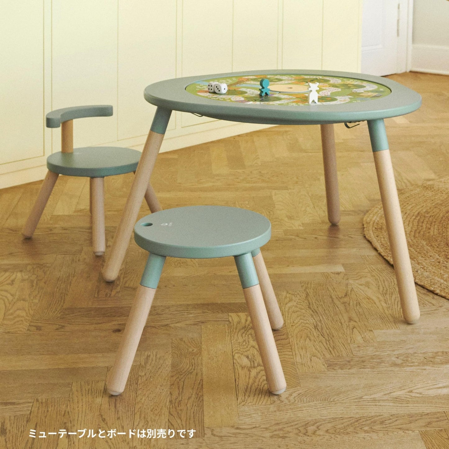 Stokke MuTable Silla - Rediseño 2023 - Altura del Asiento Ajustable y Respaldo extraíble - Fabricada con Madera de Haya - para niños de 1,5 a 8 años (Verde Trebol)