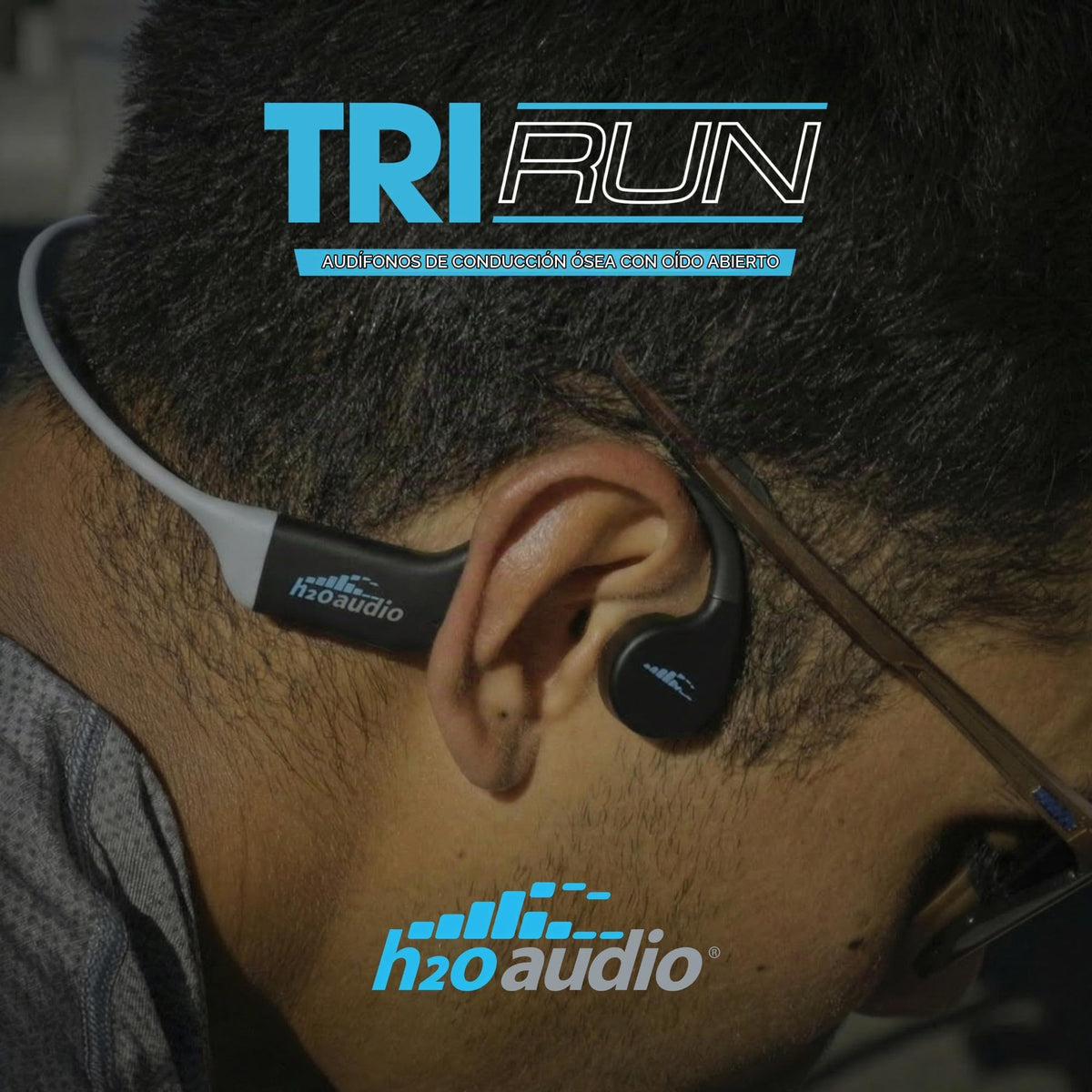 Auriculares de Conducción Ósea H2O Audio Azul a Prueba de Sudor para Deporte Multidisciplinario