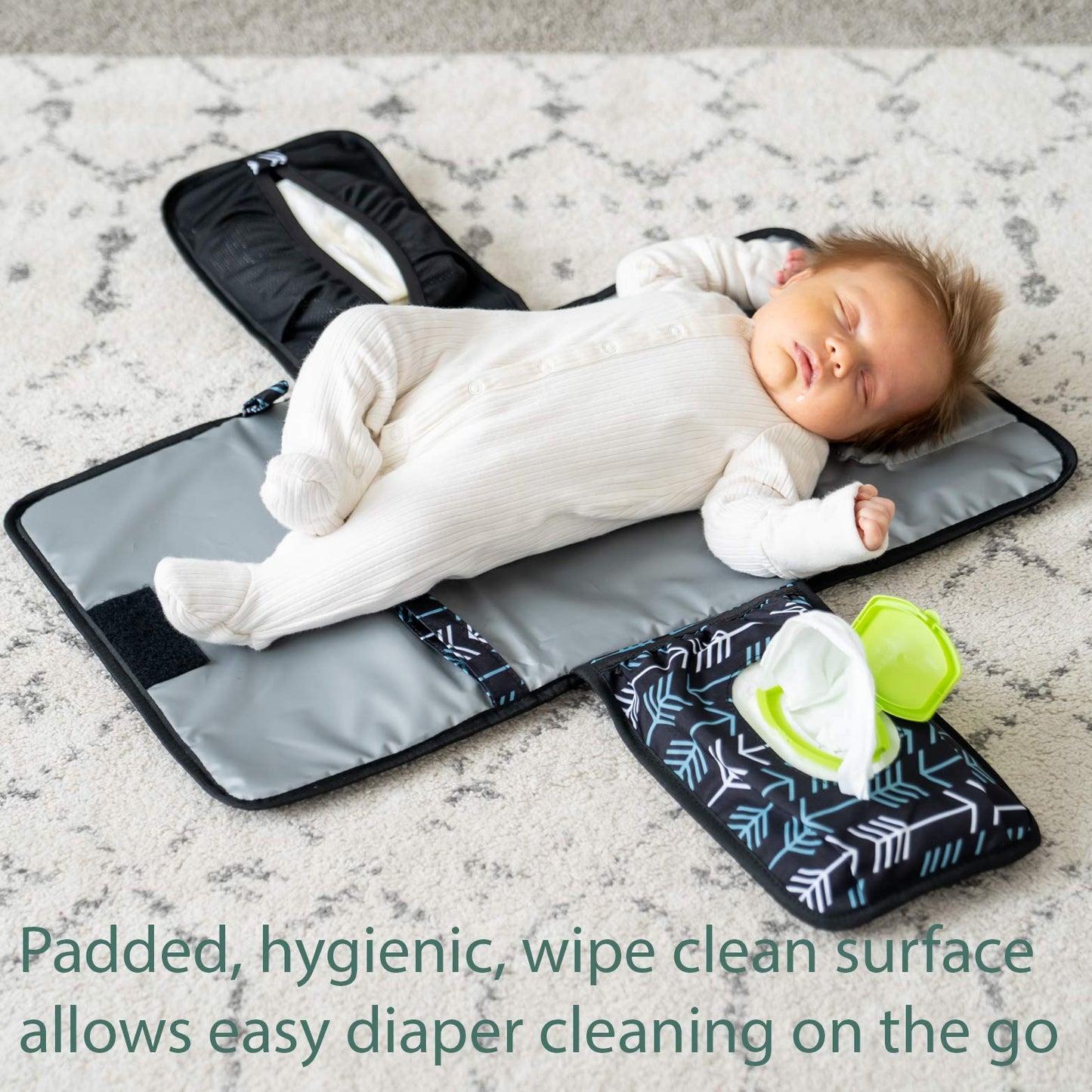 Cambiador portátil de pañales de Lil Fox - Cambiador de pañales de una mano para bolso de pañales de bebé o mesa de cambio. Regalos unisex para baby shower, artículos esenciales para recién nacidos