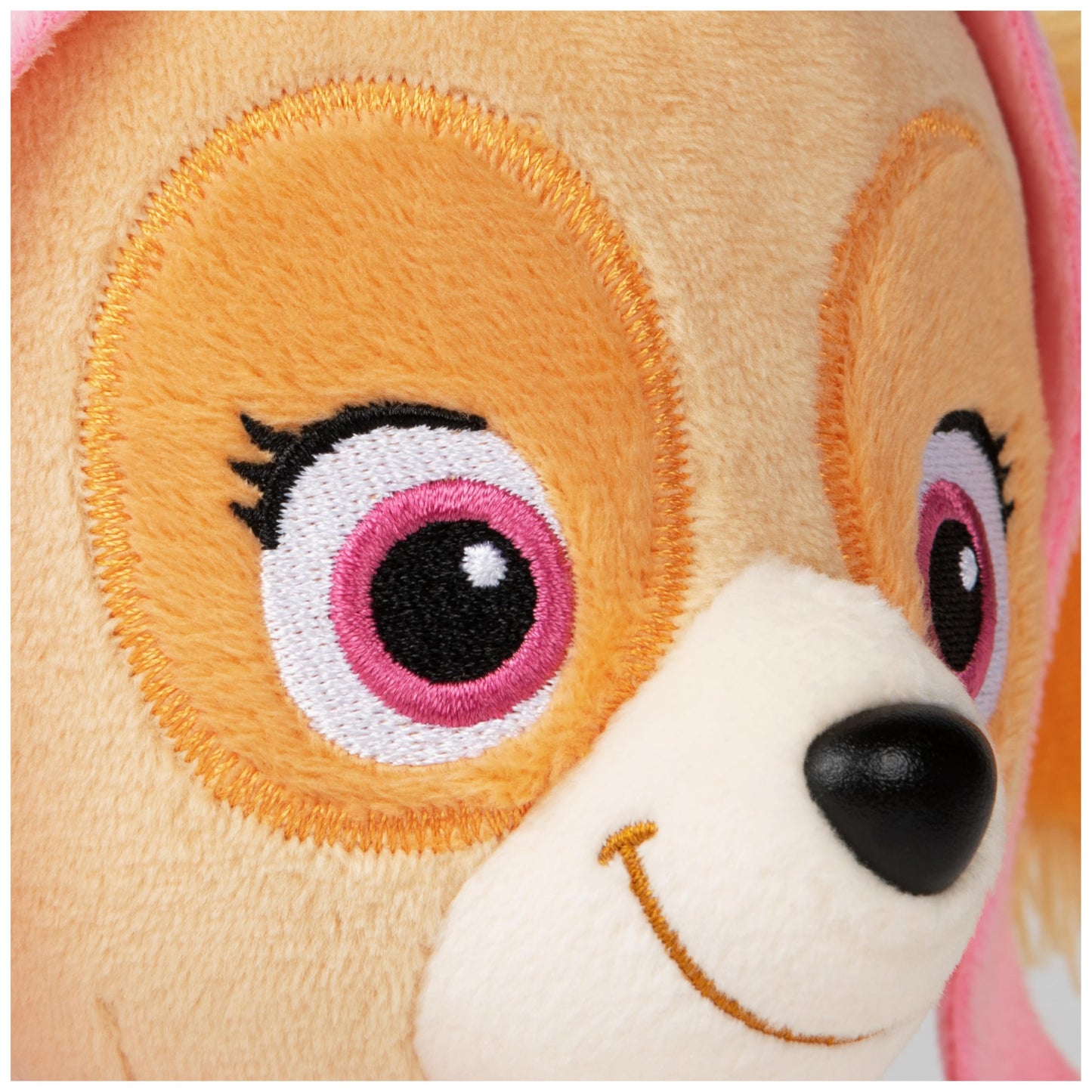 GUND - Juguete de Peluche Oficial de la Patrulla Canina Skye con Uniforme de Aviador de Aviador, Animal de Peluche para Edades de 1 año en adelante, 6 Pulgadas (los Estilos Pueden Variar)