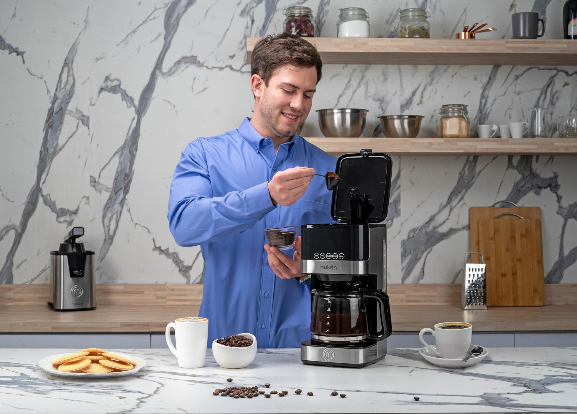 Cafetera Smart Brew MasterChef by Hukën, Cafetera de goteo, programable, inteligente, con filtro permanente, capacidad 12 tazas, gris, modelo MK-DCM-12PV2