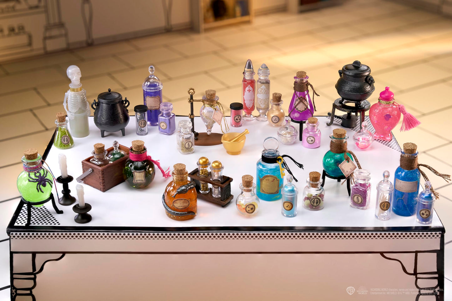 Réplica Exacta MGA's Miniverse Harry Potter Clase de Pociones con Piezas y Accesorios Exclusivos para Crear y Exhibir
