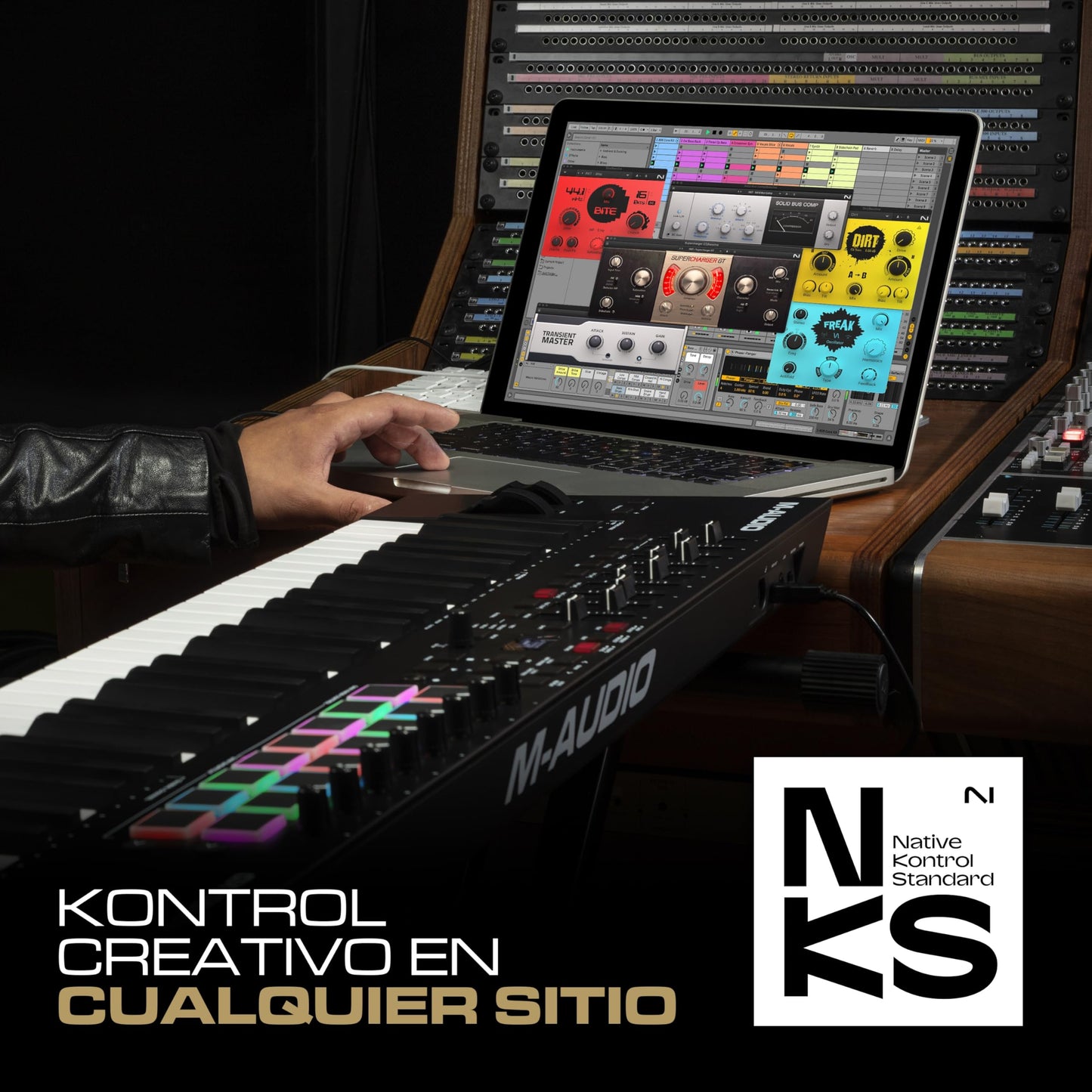 M-Audio Oxygen Pro 61 - Teclado controlador MIDI USB de 61 teclas con beat pads, knobs, botones y atenuadores asignables y pack de software