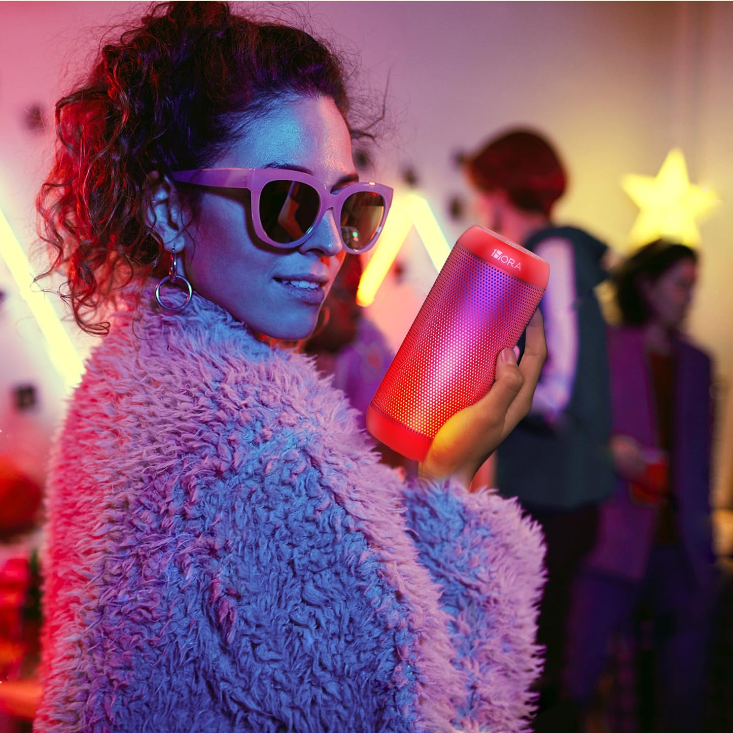Bocina Bluetooth Portátil Hora Rojo con Iluminación RGB Ajustable y Emparejamiento Dual TWS