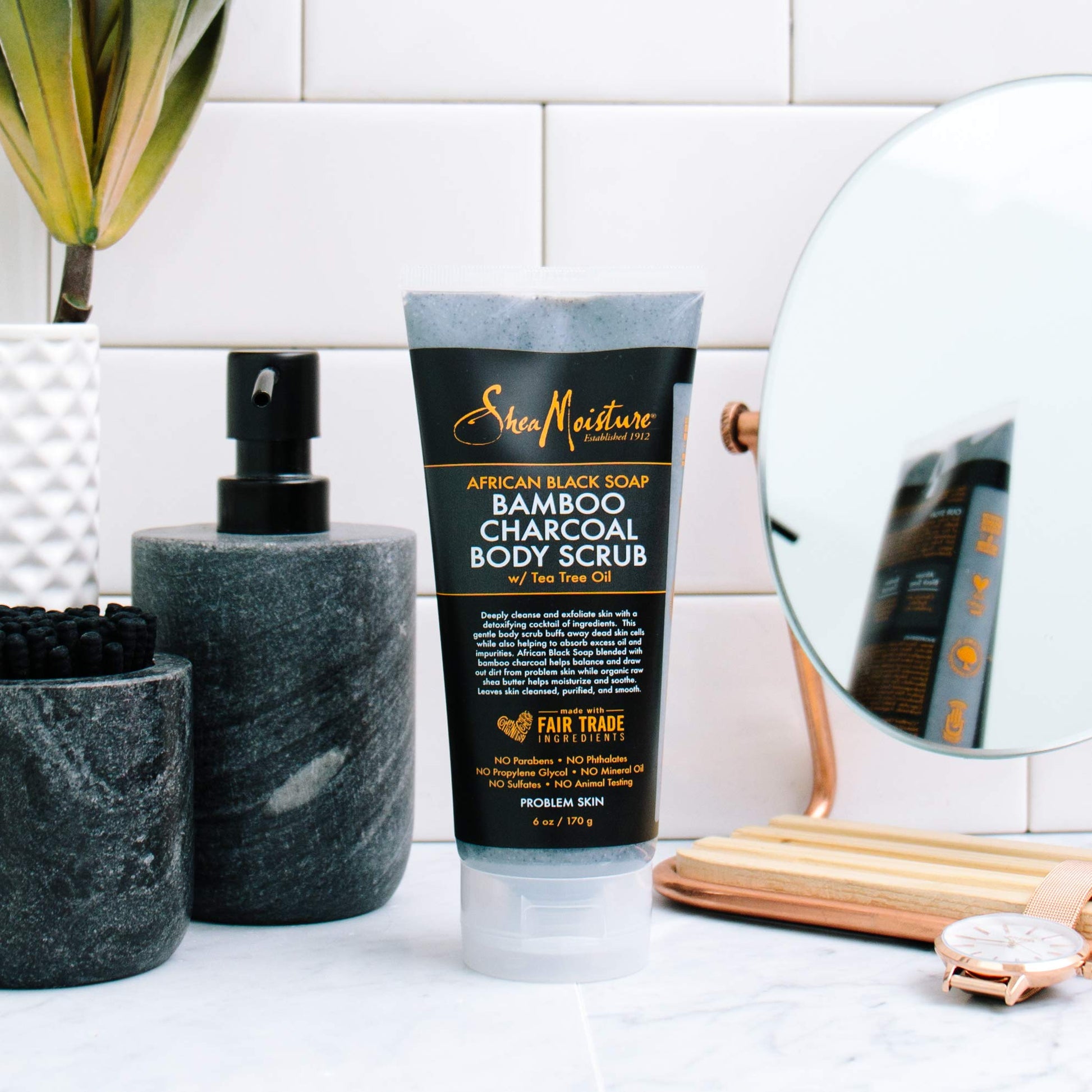 Exfoliante Corporal SheaMoisture African Black Soap con Carbón de Bambú