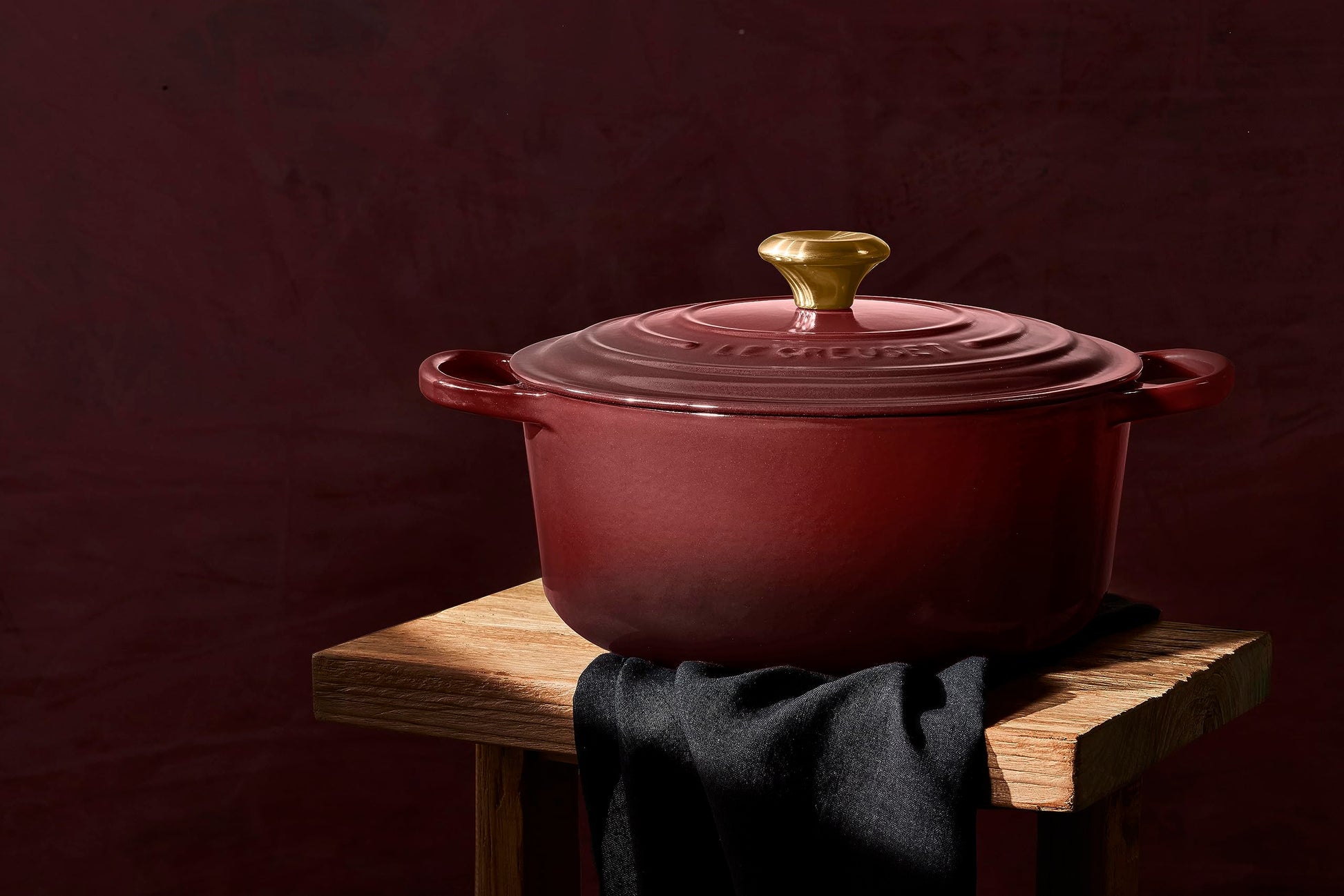 Le Creuset Horno holandés redondo de hierro fundido esmaltado, 7.25 cuartos de galón, Rhone'