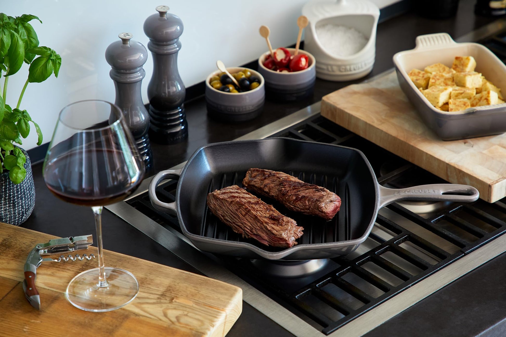 Le Creuset Parrilla cuadrada de hierro fundido esmaltado, 10.25 pulgadas, ostra