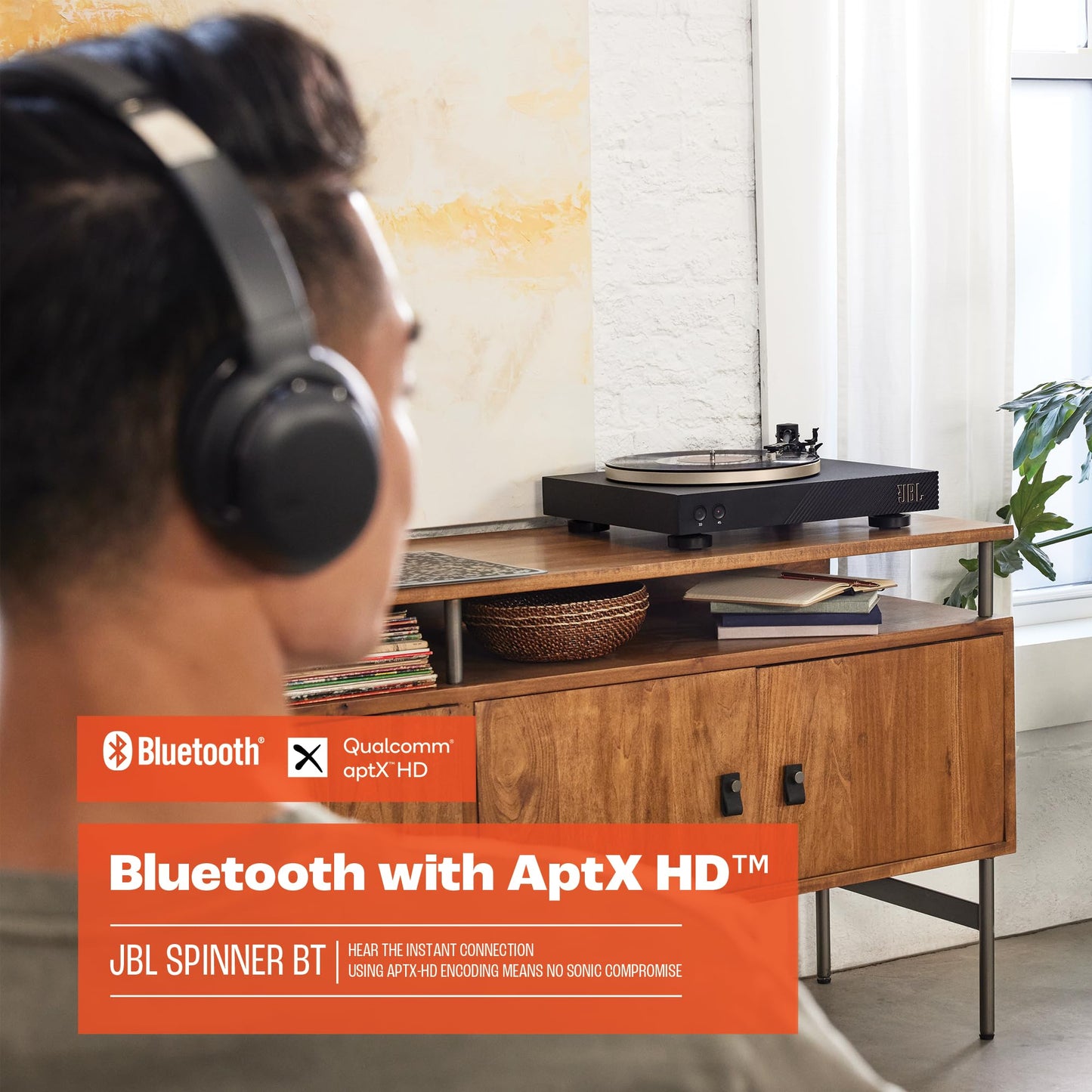 JBL Spinner BT - Bluetooth con Placa giratoria AptX-HD™, componentes, Carcasa extraíble, Plato de Aluminio y transmisión por Correa, Cartucho de imán móvil preinstalado (Dorado)