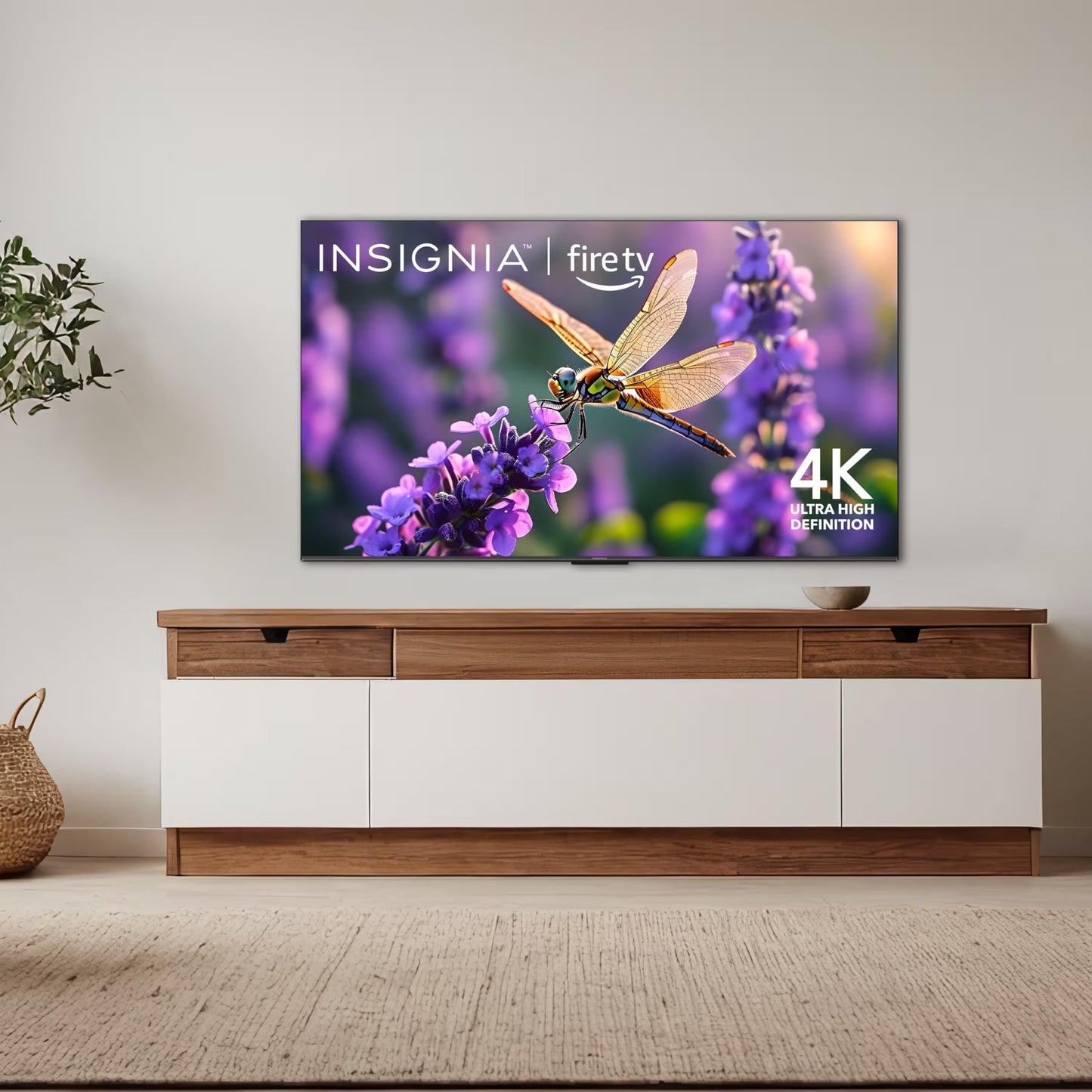 Pantalla LED 4K UHD Clase F50 INSIGNIA 65 Pulgadas Smart Fire TV Modelo 2024