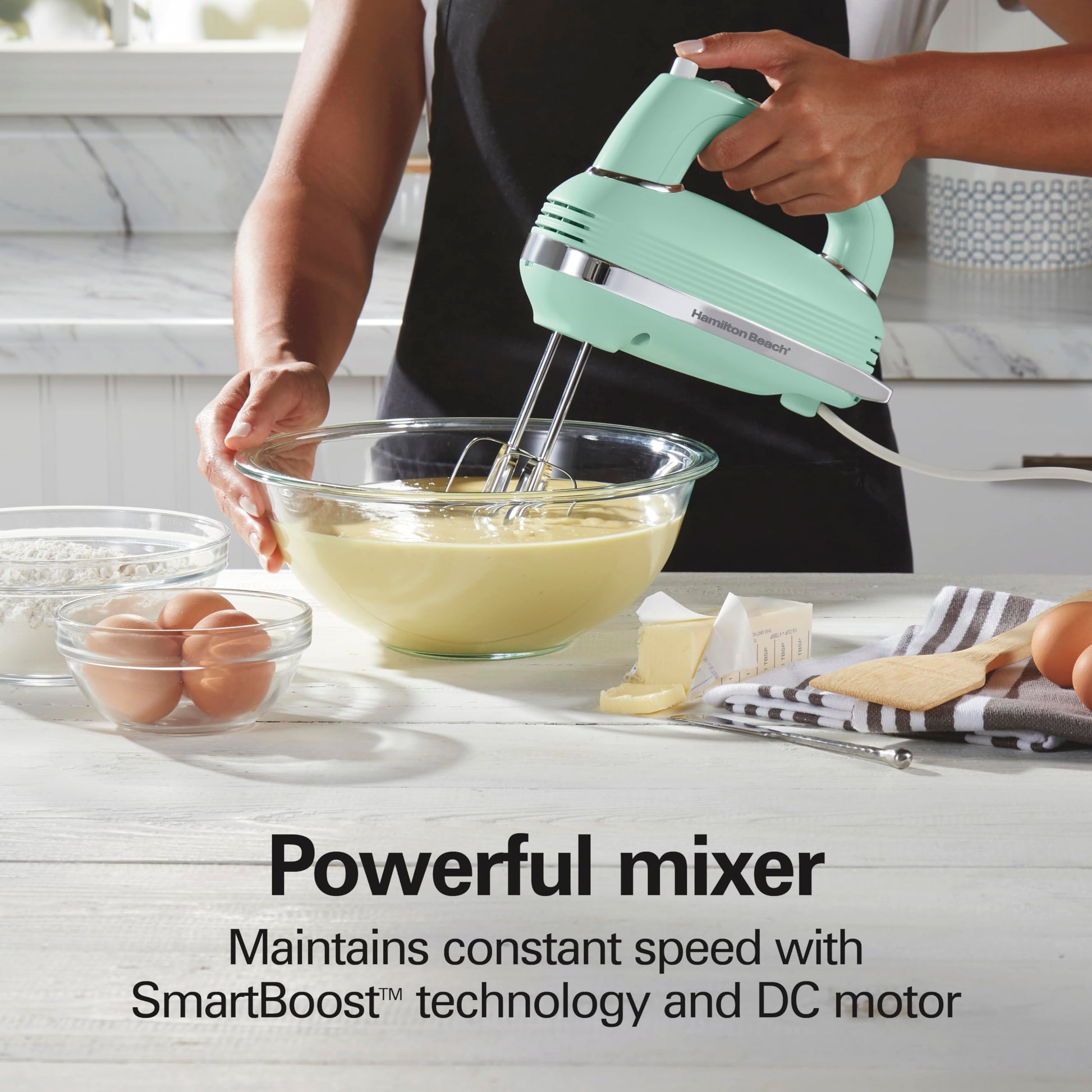 Hamilton Beach - Mezclador de mano eléctrico de 5 velocidades de estilo clásico, potente motor de 1.3 A CC para mezclar sin esfuerzo y velocidad constante en ingredientes gruesos, arranque lento,