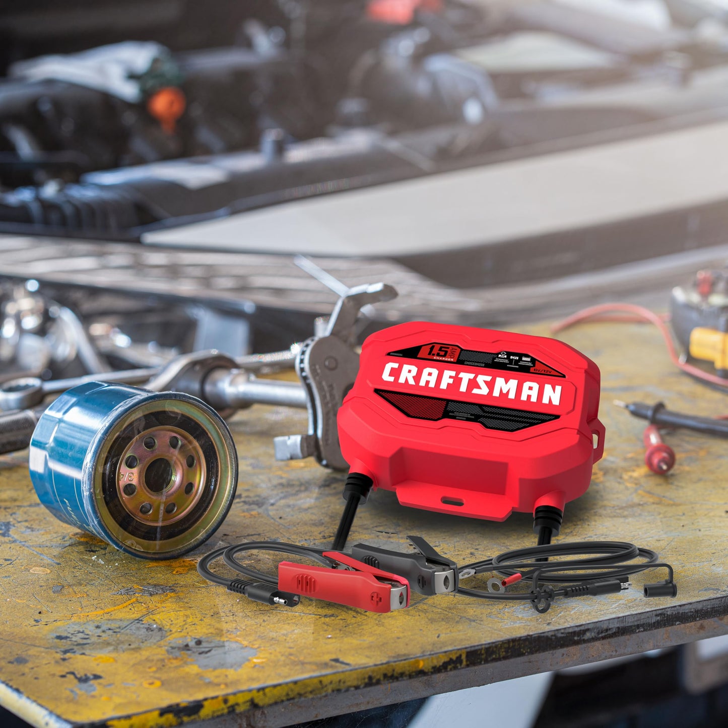CRAFTSMAN Cargador y mantenedor de batería, CMXCESM259, 3 en 1, Totalmente automático, 1.5 amperios, 6 voltios, 12 voltios, para automóviles, SUV, Camiones y baterías Marinas