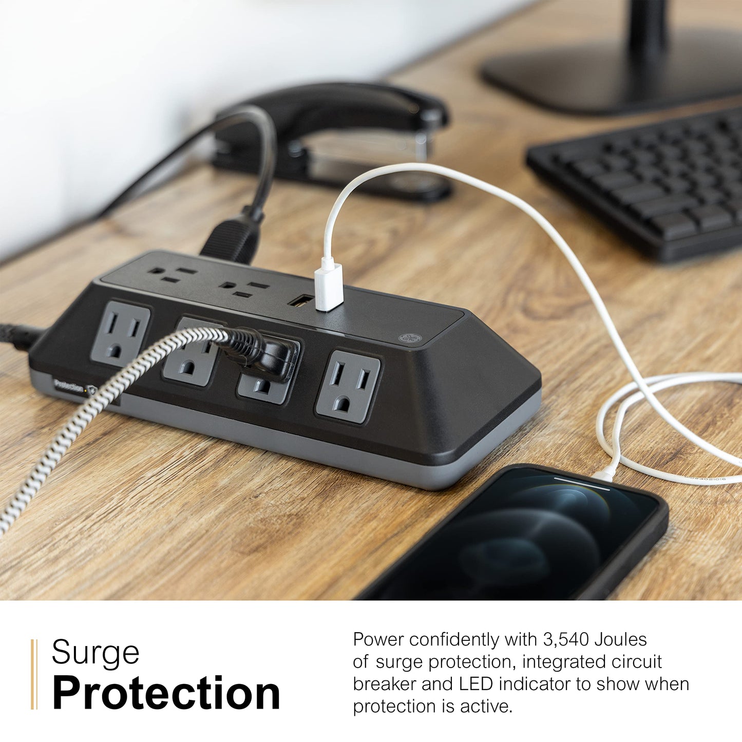 GE UltraPro - Protector de sobretensiones de 10 Salidas con Puertos USB, 2 Puertos USB-A, 2.4A, 12W, Cable Trenzado de 4 pies, Protector de sobretensiones de 3540 Julios, Negro, 73775