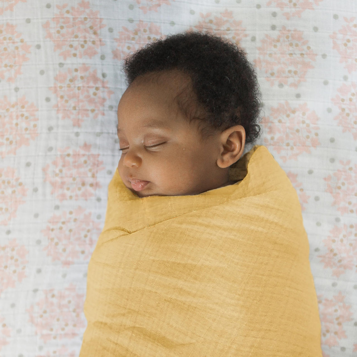 SwaddleDesigns - Mantas de Muselina de algodón para bebé niño y niña, Juego de 4, Mantas de recepción Neutras para recién Nacido, Registro de bebé y Regalo, 46 x 46 Pulgadas, jardín de Primavera