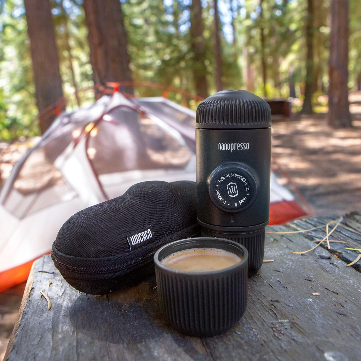 Cafetera Espresso Portátil Wacaco Nanopresso Negra con Estuche Protector, 18 Bar de Presión, para Viajes y Caminatas