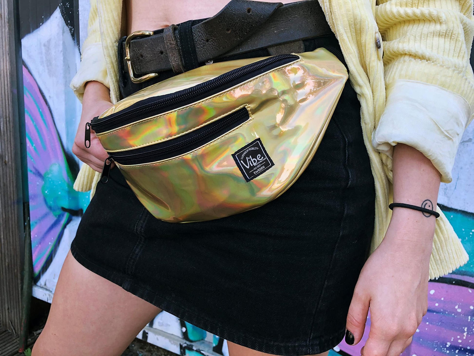 Riñonera Vibe Festival Gear Oro Holográfica para Hombres y Mujeres