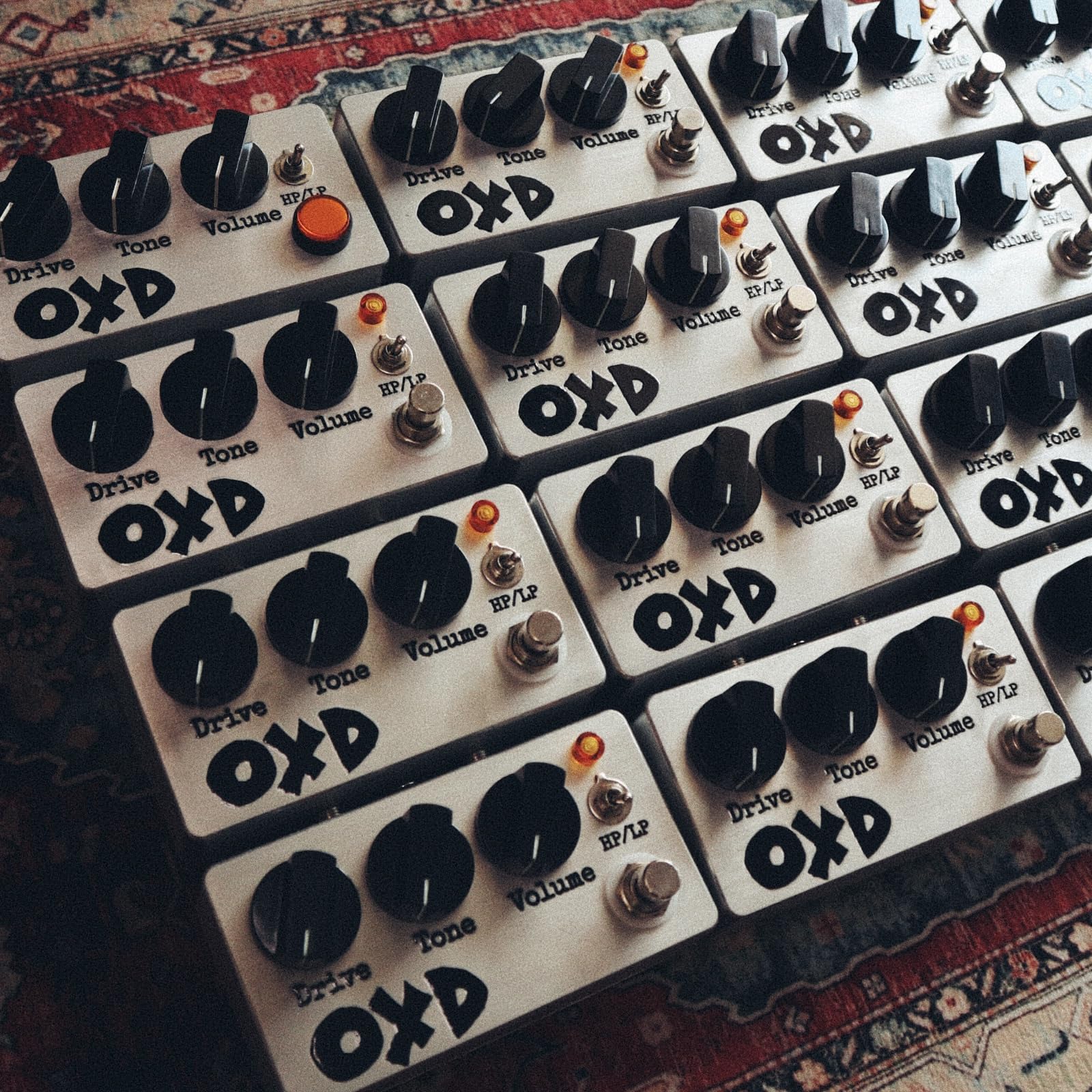 Pedal Overdrive Hecho a Mano Brillante y Plano para Guitarra Eléctrica