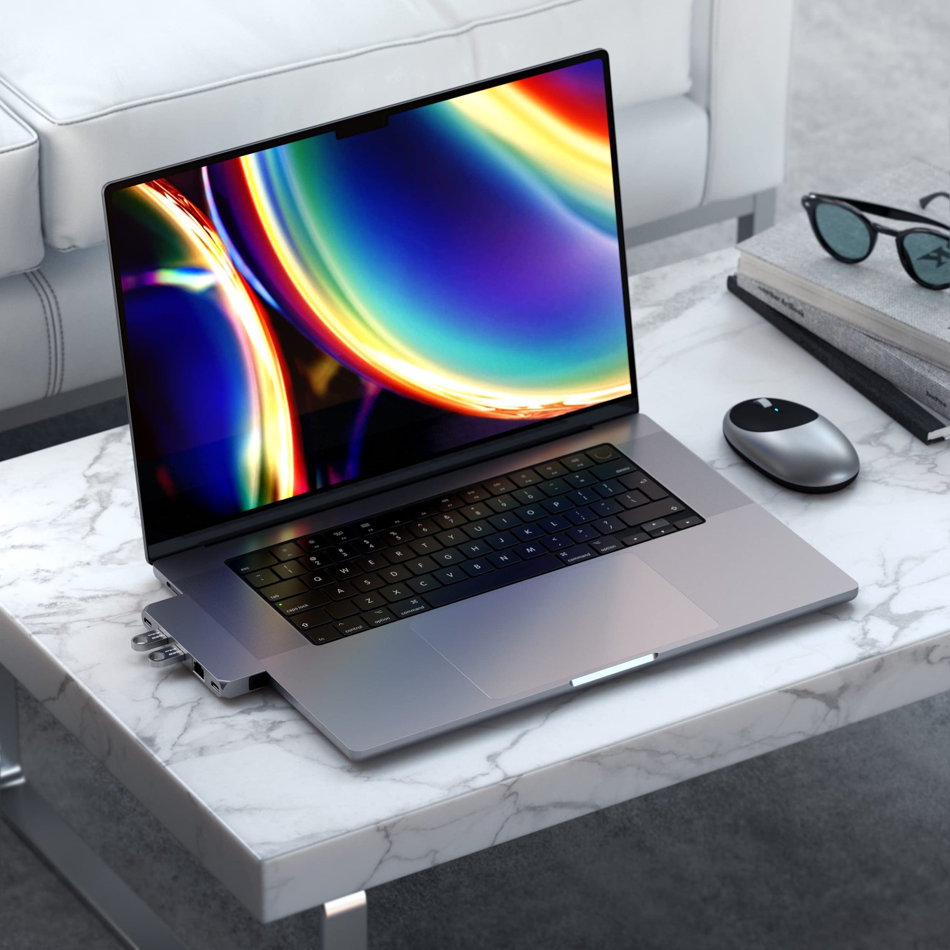 Hub Adaptador Tipo-C Satechi Gris Espacial con USB4 y Ethernet para MacBook Pro/Air