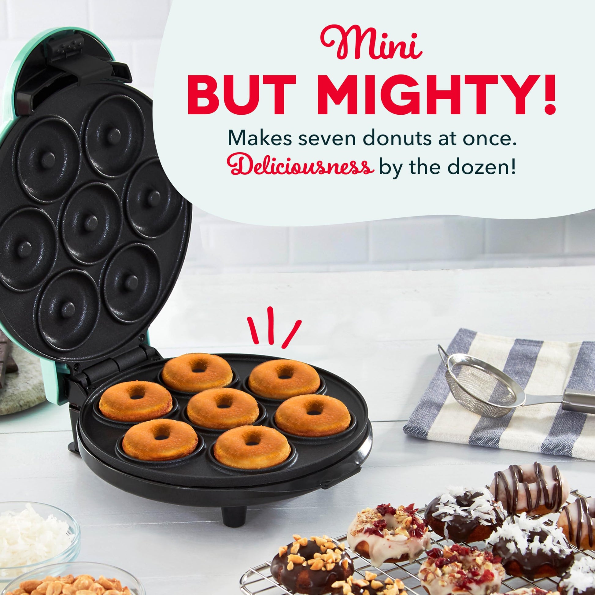 DASH Mini máquina para hacer donas para desayunos, aperitivos, postres y más aptos para niños, con superficie antiadherente, hace 7 donuts - Aqua
