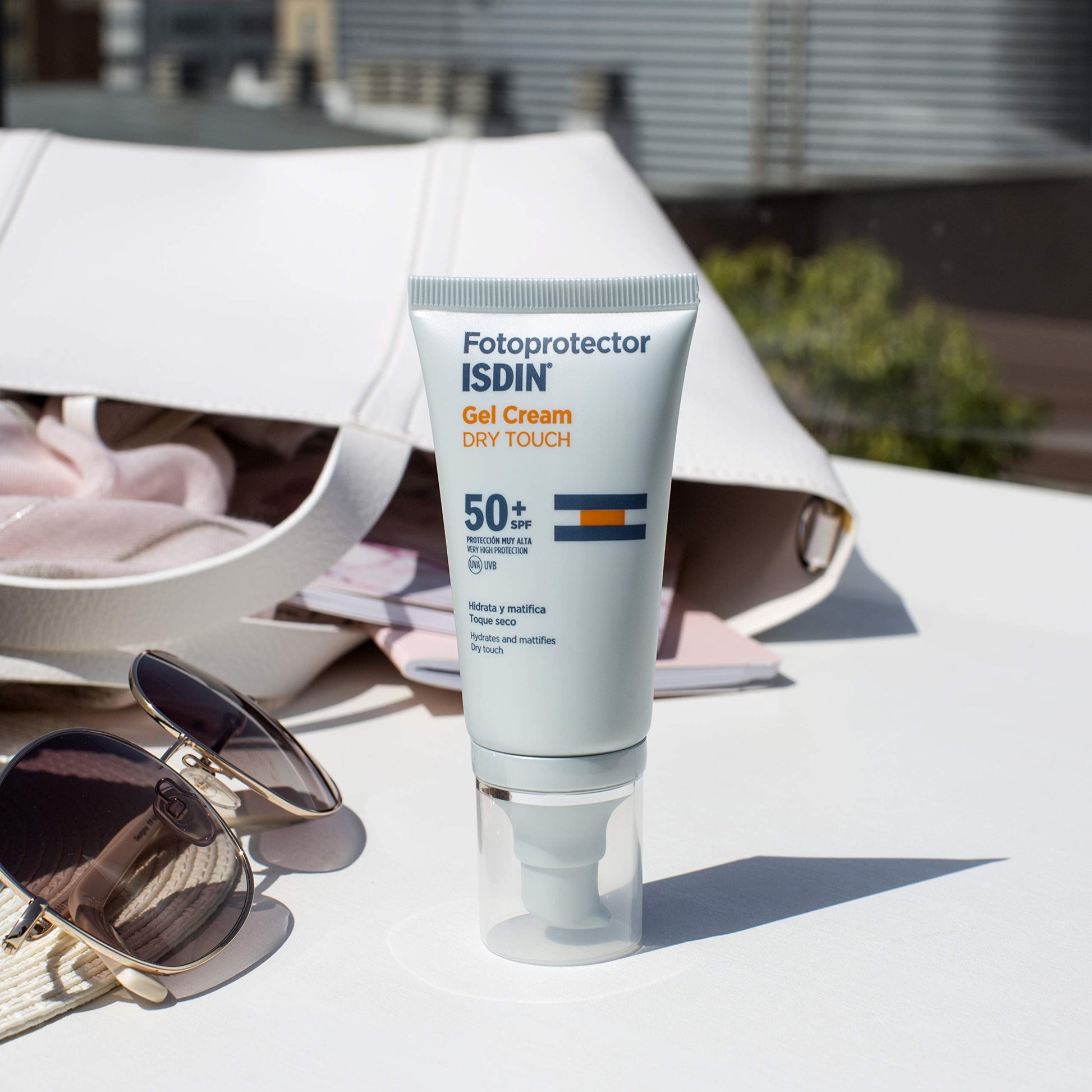 Isdin Fotoprotector spf 50+ Gel Crema Dry Touch 50 ml - Protector Solar + Fotoprotector Fusion Fluid SPF 50+, Protector Solar Facial, Innovadora textura ultraligera que se funde con tu piel, 50ml