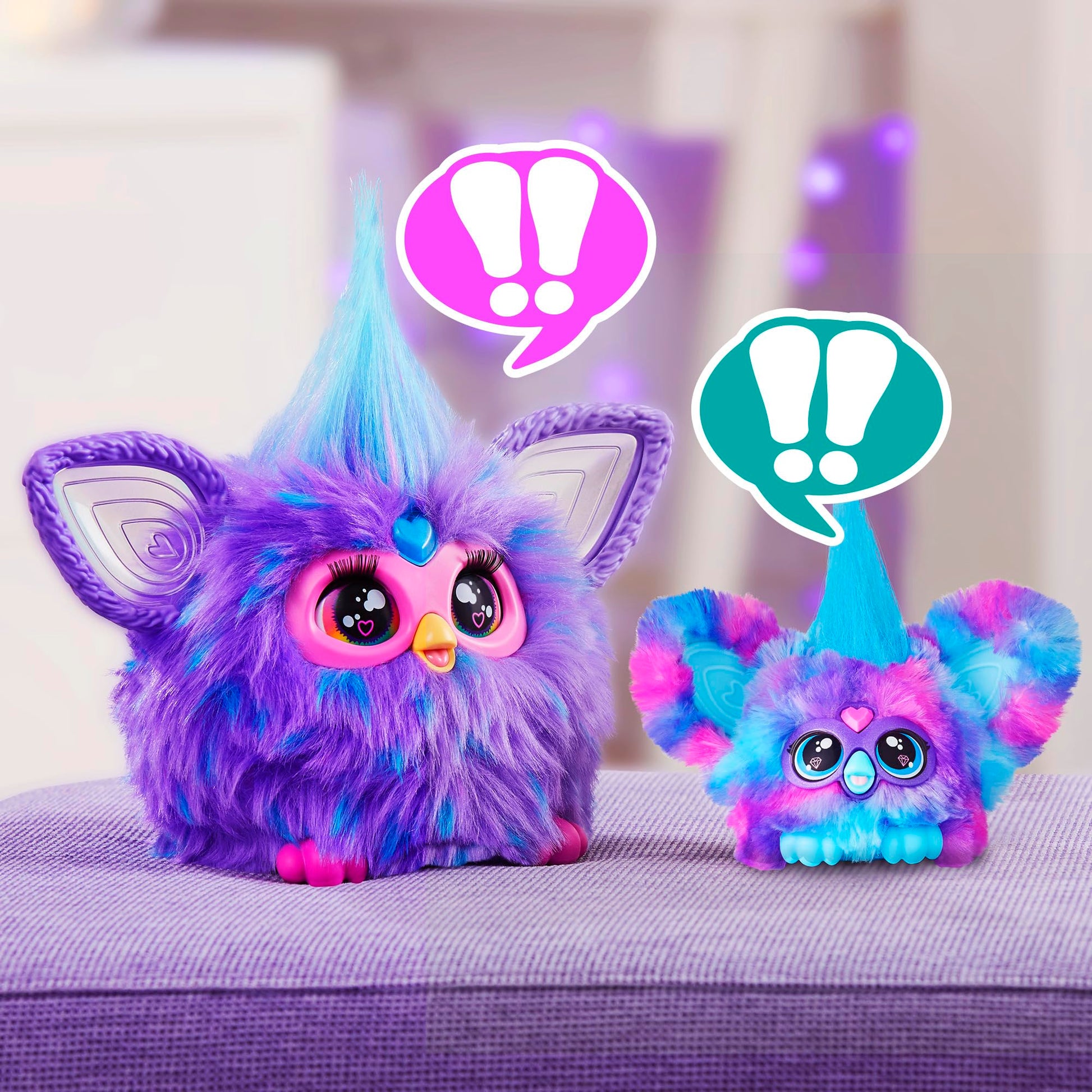Furby Furblets Peluche Miniamigo Luv-Lee con más de 45 Sonidos, música K-Pop y Frases en Furbish Colores Morado y Azul, Incluye Llavero para Colgar, + 6 años