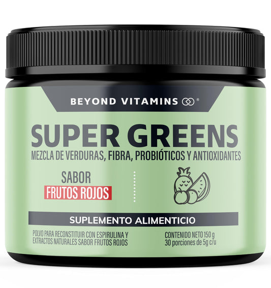 Beyond Vitamins | Super Greens, Jugo Verde en Polvo con Té Matcha, Espirulina, Té Verde, Espinaca, Clorofila, Moringa, Melena de León, Enzimas Digestivas, Probióticos y muchos más | Super Blend Sabor Frutos Rojos | 30 porciones