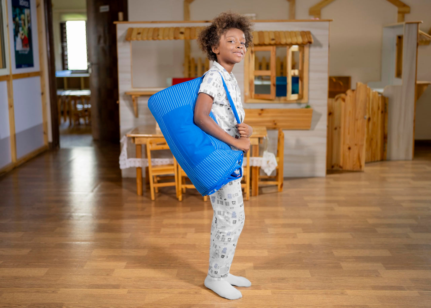 Maison d'Hermine - Tapete de siesta de superhéroe con almohada y manta reutilizables de 55 x 27 x 1.5 pulgadas, para niños y niñas, tapete de dormir preescolar con correas de transporte para el