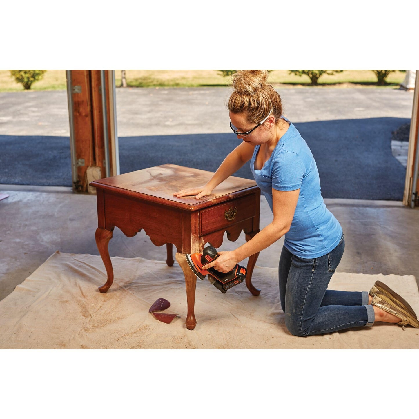 BLACK+DECKER Lijadora de hojas (BDCMS20C)