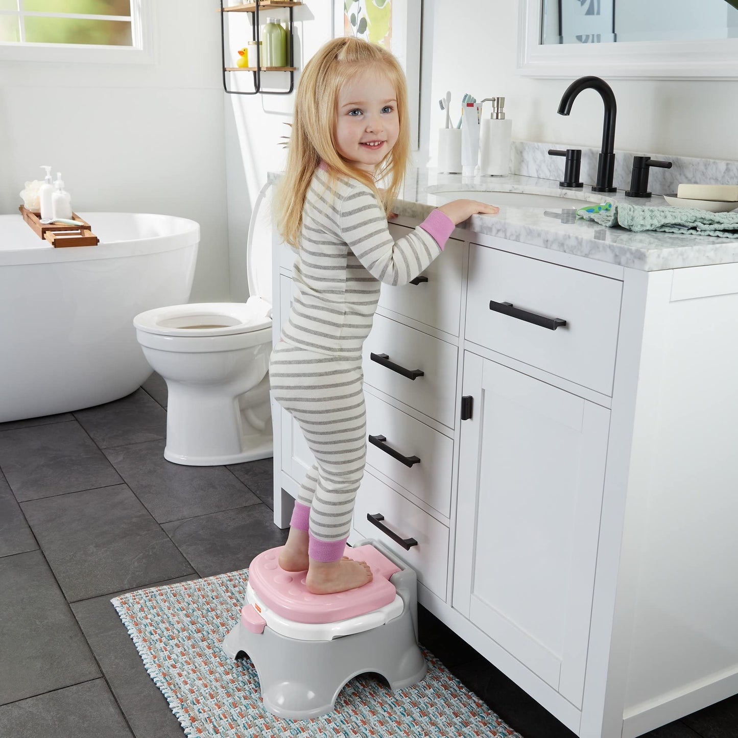 Fisher-Price Baby Bacinica para Bebés 3 En 1 Fácil de Limpiar y con Protector contra Salpicaduras para Bebés de Etapa de Desarrollo en Adelante