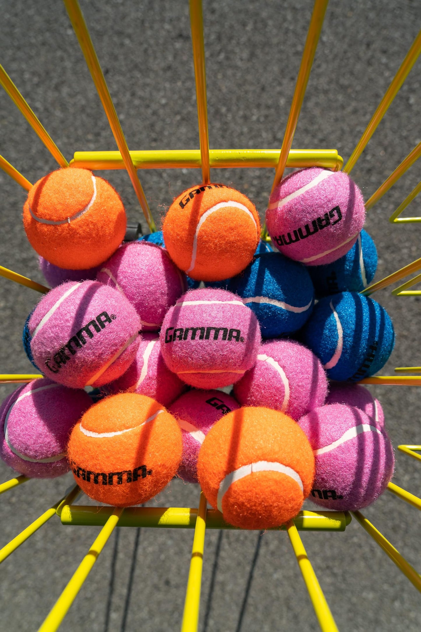 Gamma - Pelotas de Tenis sin presión para práctica y Clases de Tenis, Durabilidad a Largo Plazo y más Rebote Que Las Pelotas de Tenis estándar, Color Naranja, Bolsa de 18 Unidades