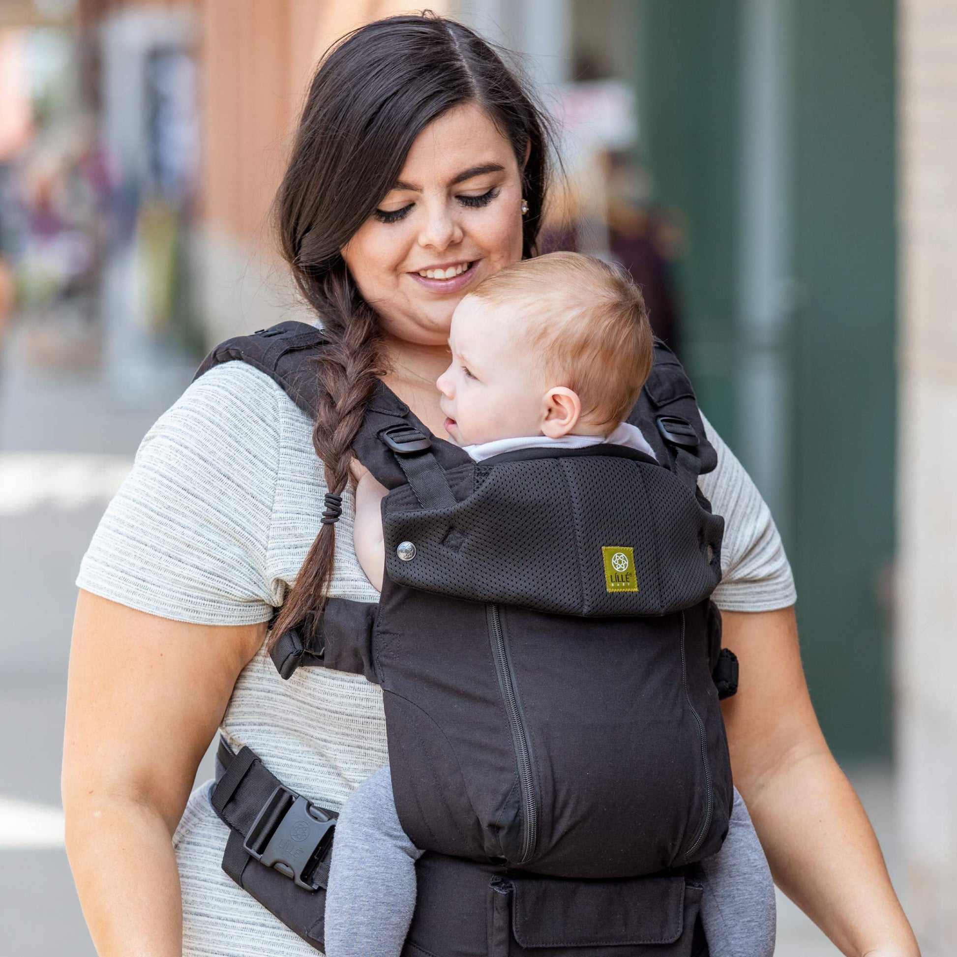 LILLEbaby Serenity All Seasons SIX-Position Ergonomic Baby & Child Carrier with Convertible Tote, Black - Cotton