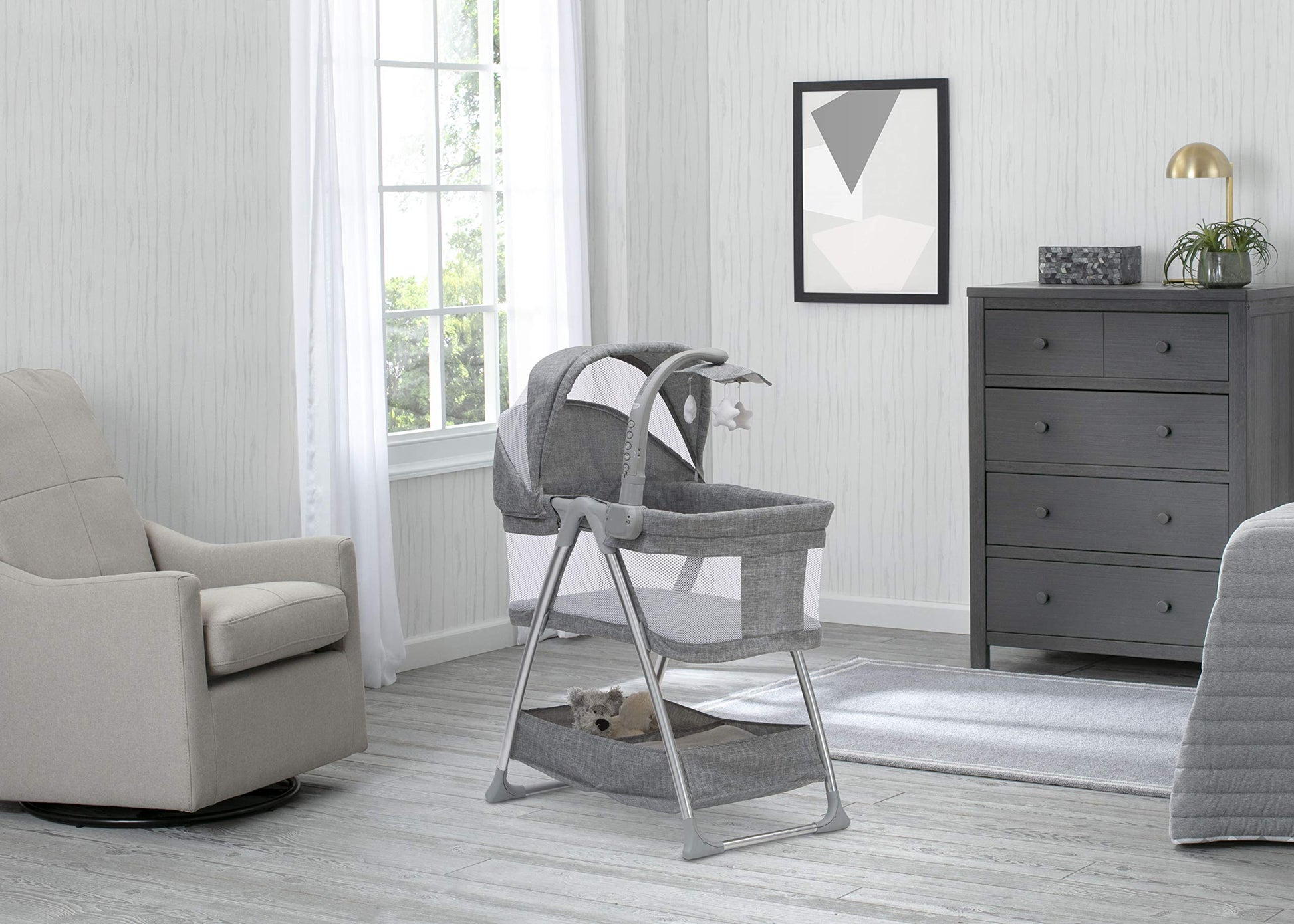 Cuna Portátil Simmons Kids Gris Tweed con Luz Nocturna y Estrellas Giratorias