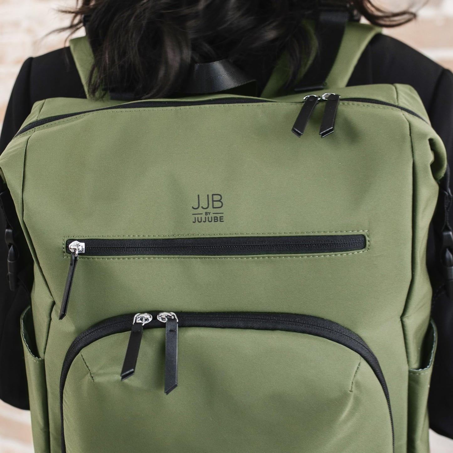 JuJuBe - Mochila para pañales con cambiador, organizador de gran capacidad de 11 bolsillos, bolsillo aislado para botellas, correas para carriola y manga para carrito, bolsa de viaje para bebé para