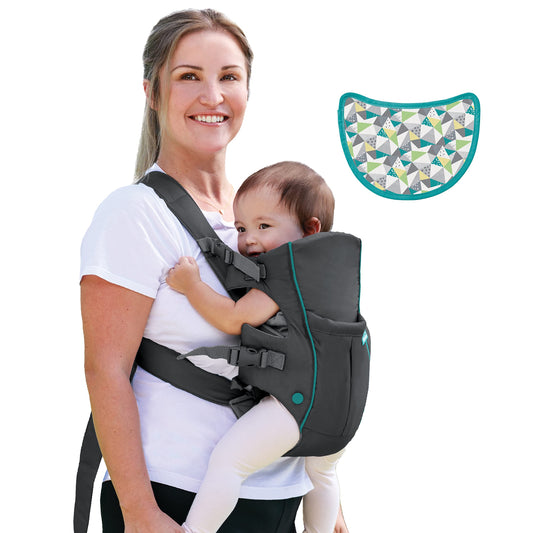 Infantino Swift - Portabebés clásico con bolsillo, 2 maneras de llevar gris con babero Wonder y bolsillo frontal de almacenamiento esencial, correa trasera ajustable, cara interior y exterior, material fácil de limpiar