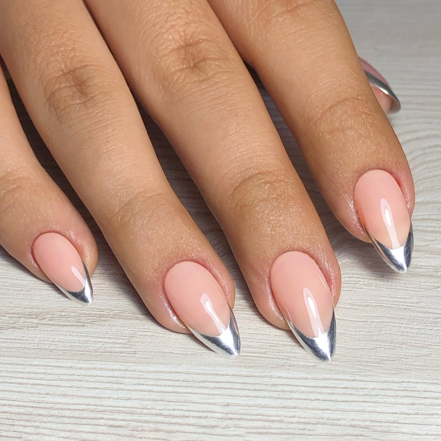 SXVME Uñas Postizas Francesas Plateadas, Cortas Almendradas, Medianas, Acrílicas, con Pegamento, Medianas, Almendradas Naturales, Cortas, para Mujer, en 12 Tamaños, 24 Unidades
