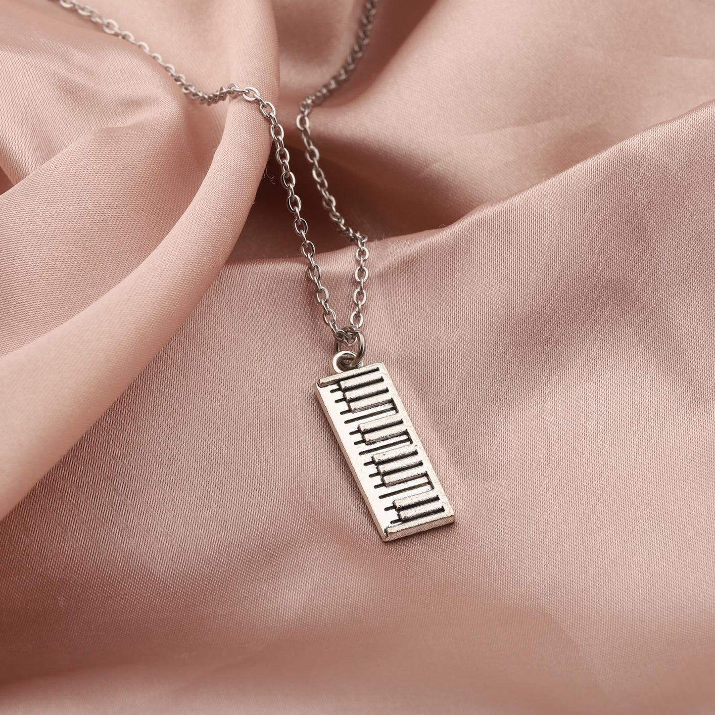 CHOORO Llavero con colgante de teclado de piano con cremallera para pianista, profesor de piano, amantes de la música, Collar, 2*3