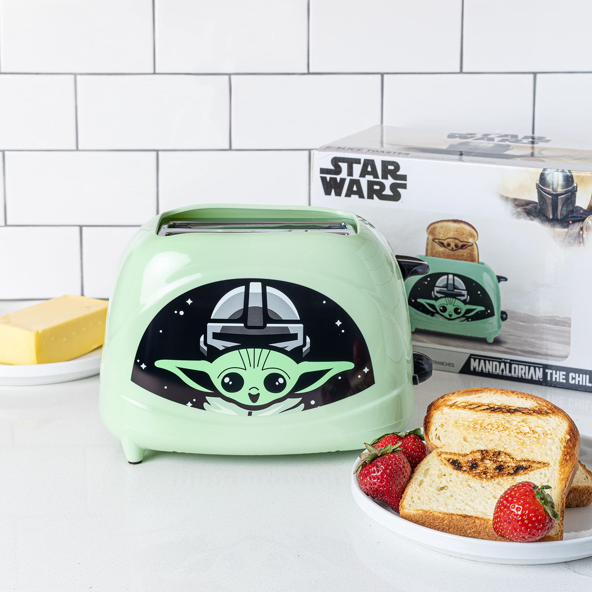 Uncanny Brands Star Wars The Mandalorian The Child tostador de 2 rebanadas - tostador de Baby Yoda en tu tostada