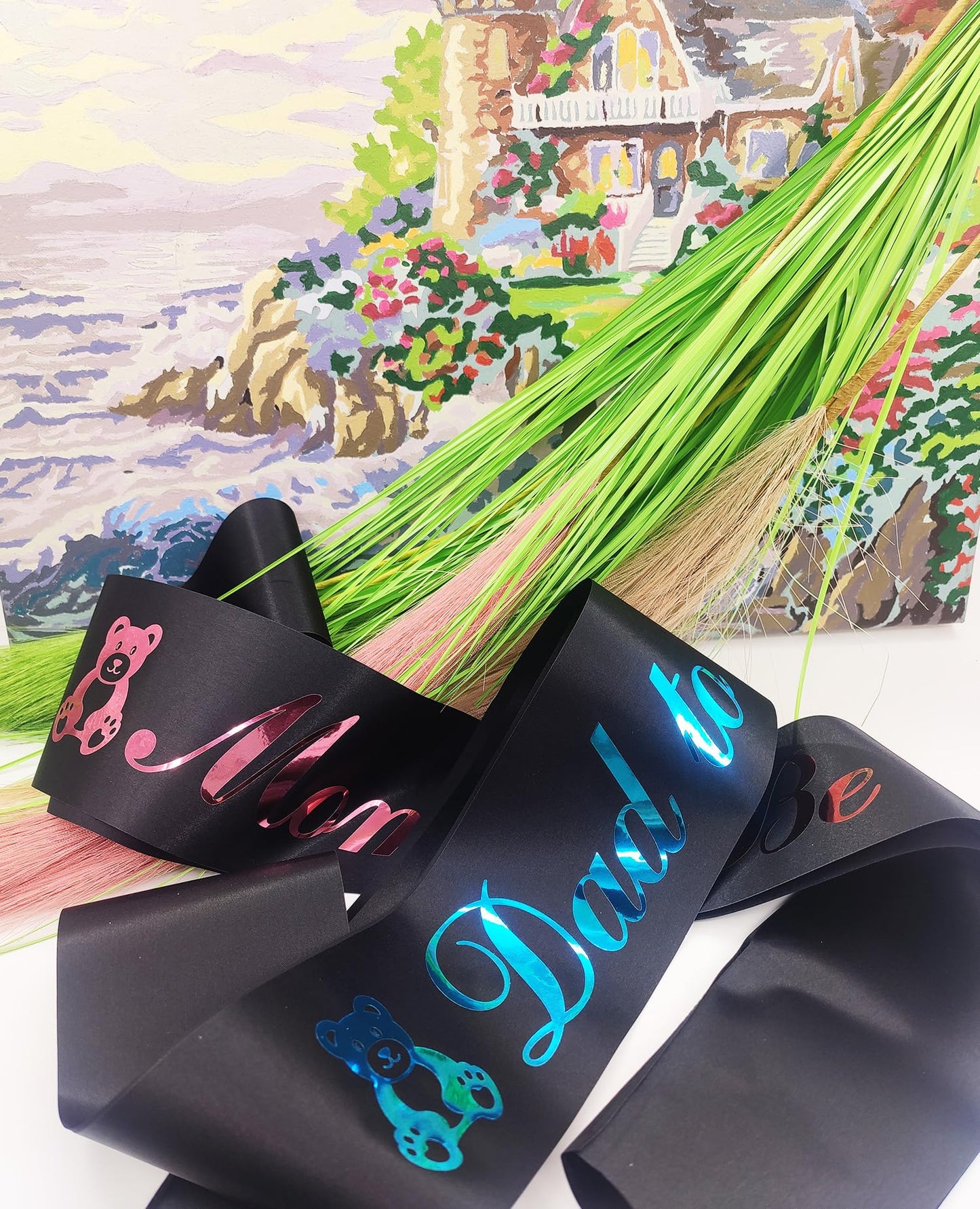 Juego de 2 bandas para mamá a ser y papá para ser sash, satén negro con letras doradas y azules, suministros de decoración de baby shower para regalos de madre padre, fiesta de revelación de género