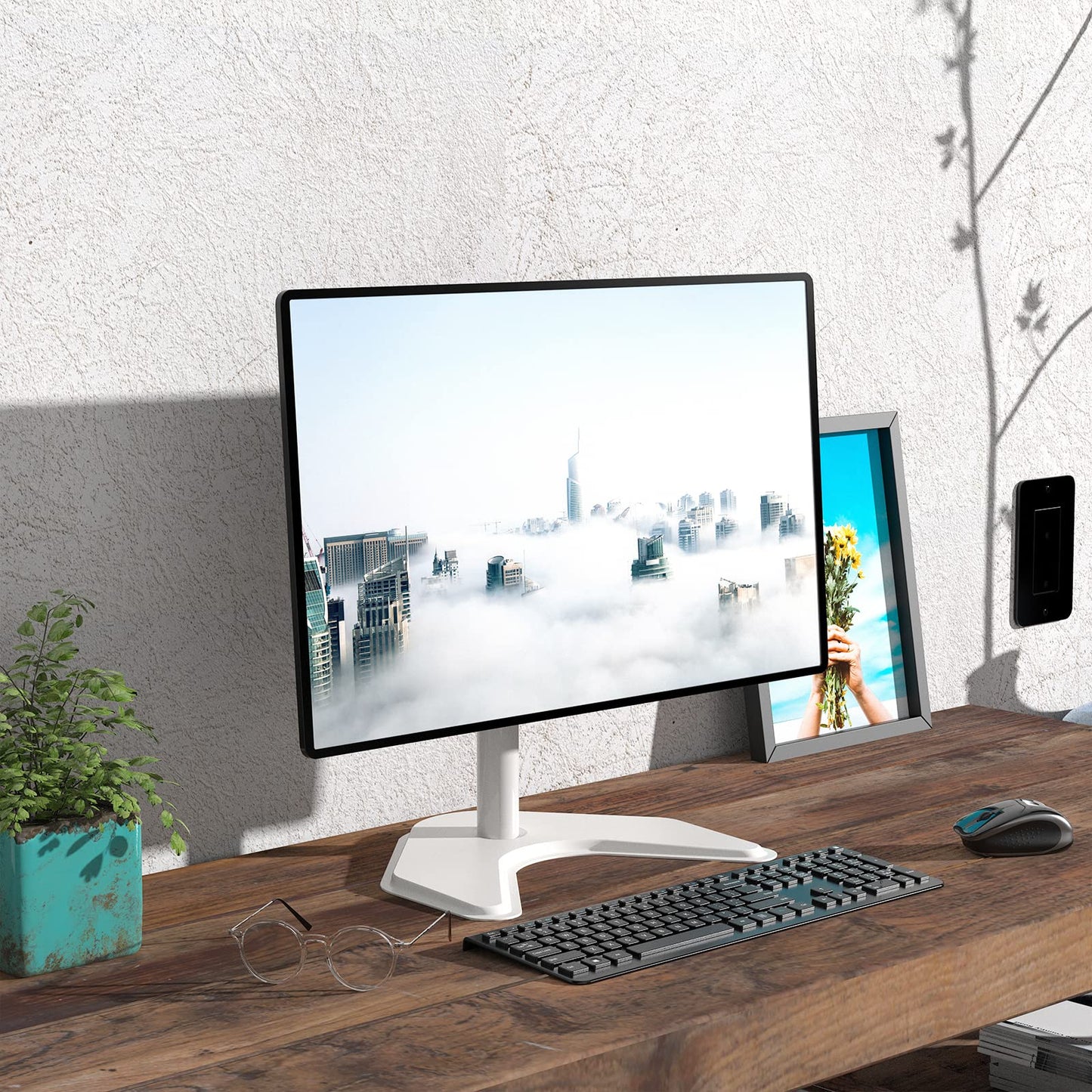 Soporte para Monitor WALI Blanco con Inclinación y Ajuste de Altura