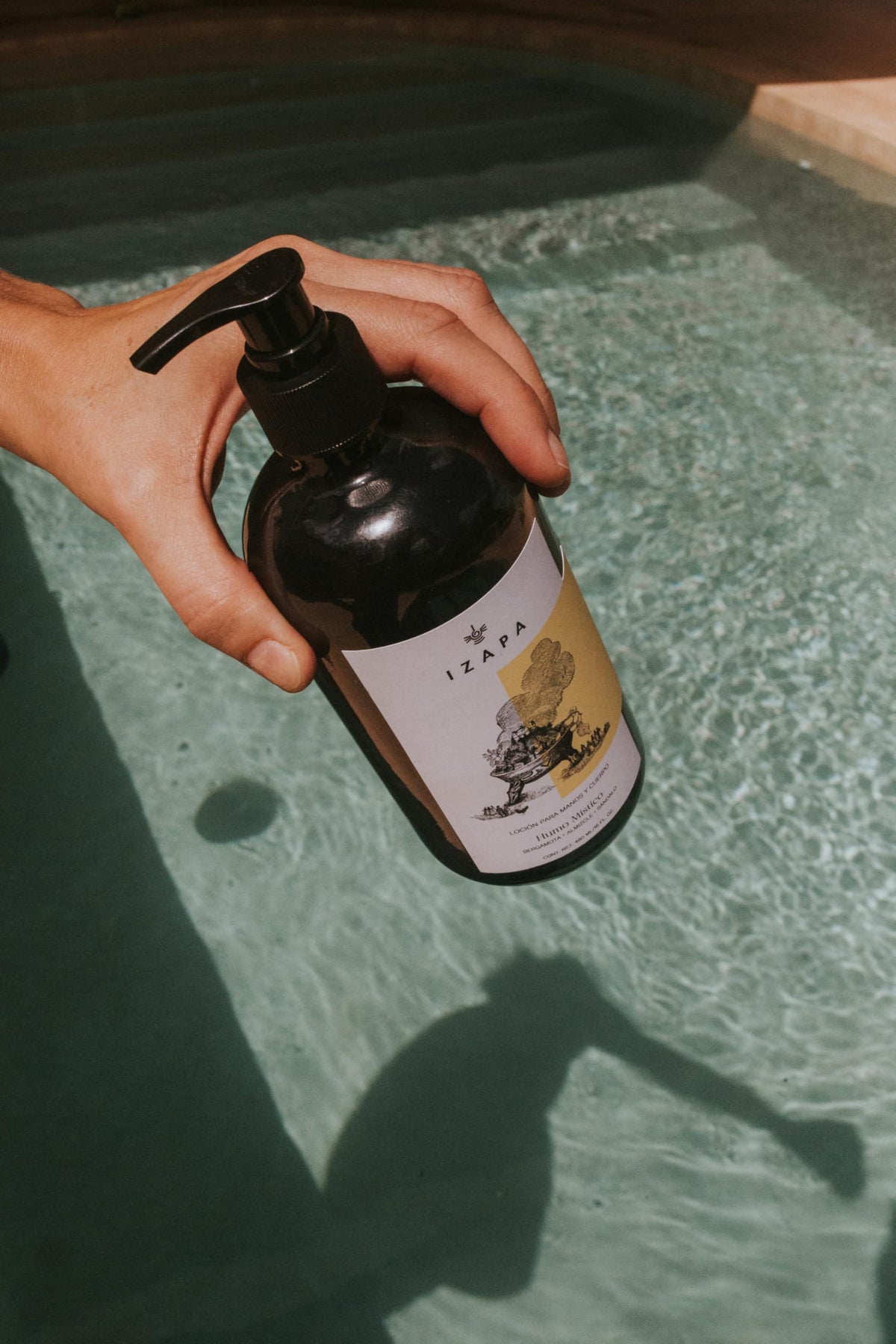 IZAPA Humo Místico Jabón Líquido para Manos 480 ml con Aceite de Jojoba Humectante