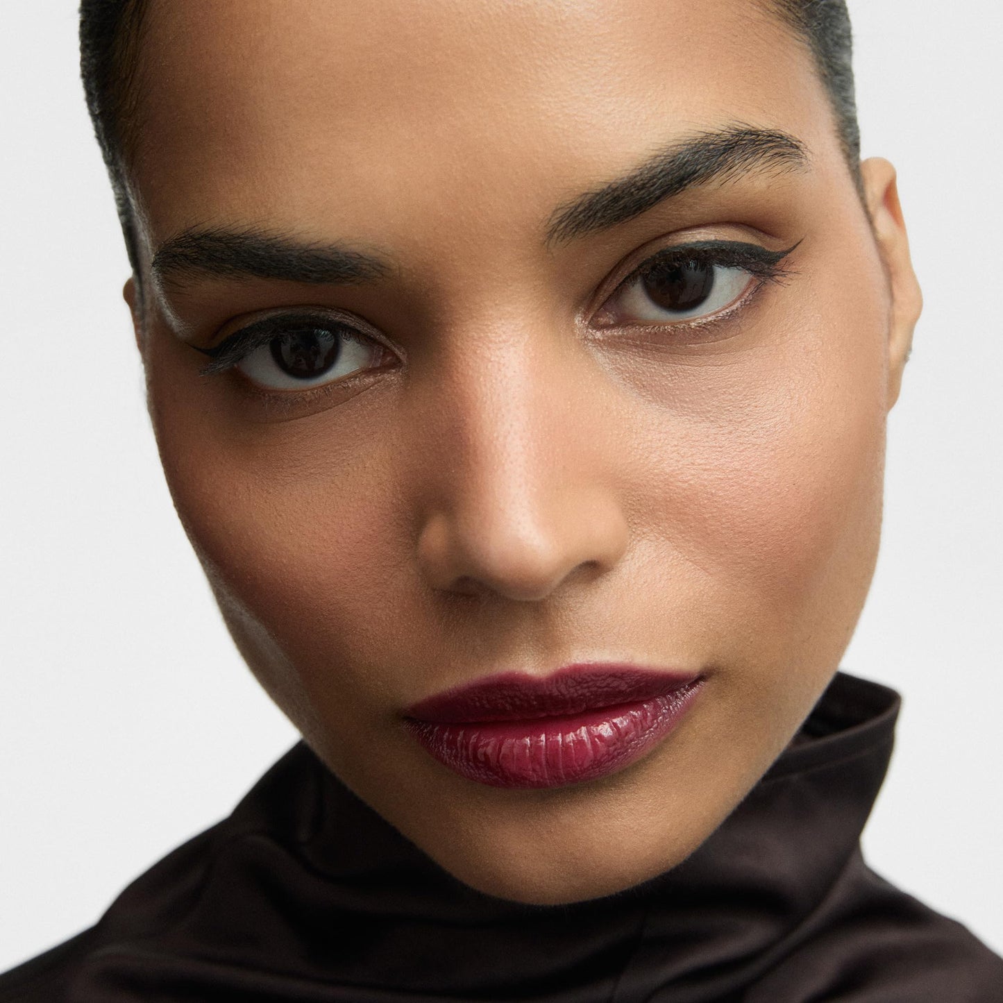 INGLOT LIP VOLUME TINTED LIP BALM VELVET BURGUNDY 127