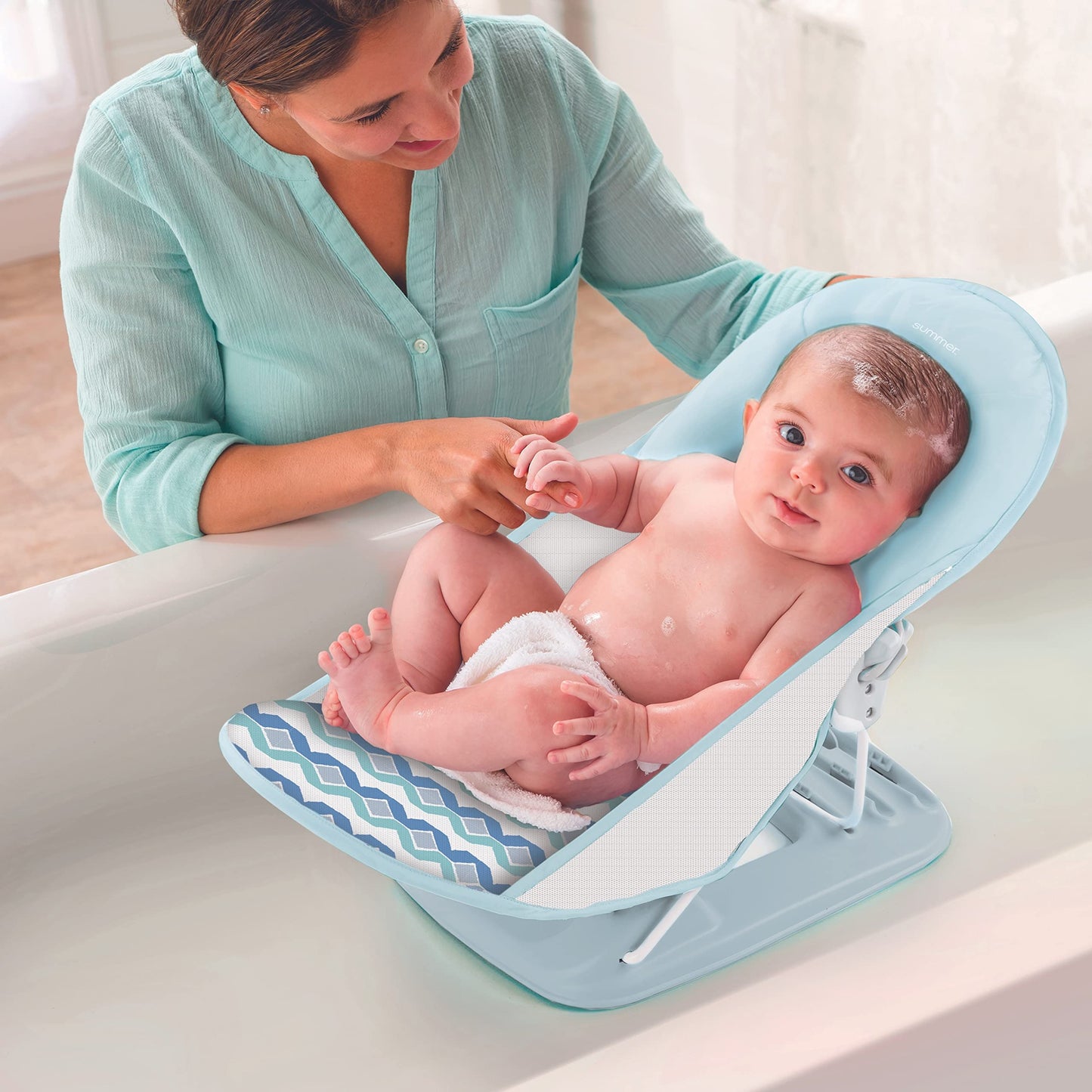 Summer Infant Deluxe - Asiento de baño para bebé, soporte ajustable para fregadero o tina, incluye 3 posiciones reclinables, ondas geográficas
