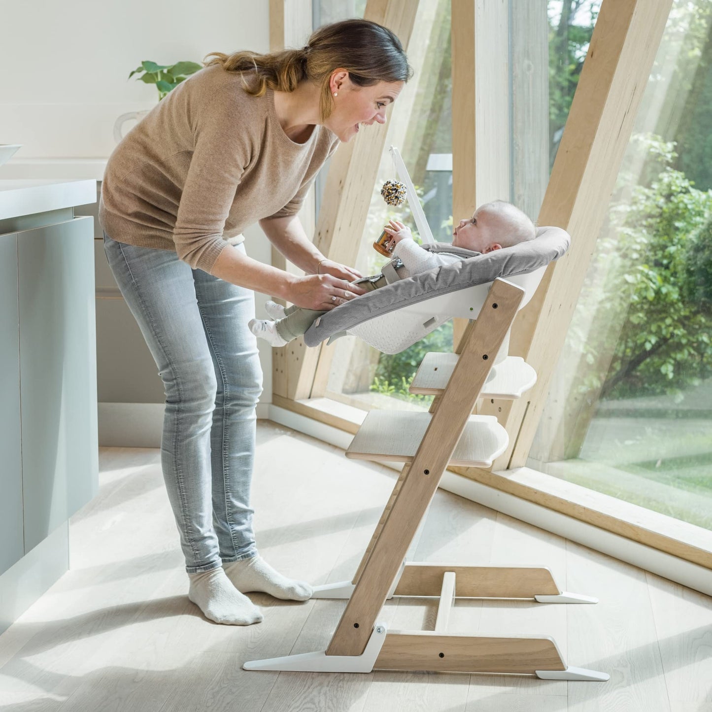 Tripp Trapp Newborn Set,Convierte la Silla Tripp Trapp en un asiento para recién nacidos hasta 9 kilos - Acogedor, seguro y fácil de usar - Compatible con modelos Tripp Trapp posteriores a mayo de 2003