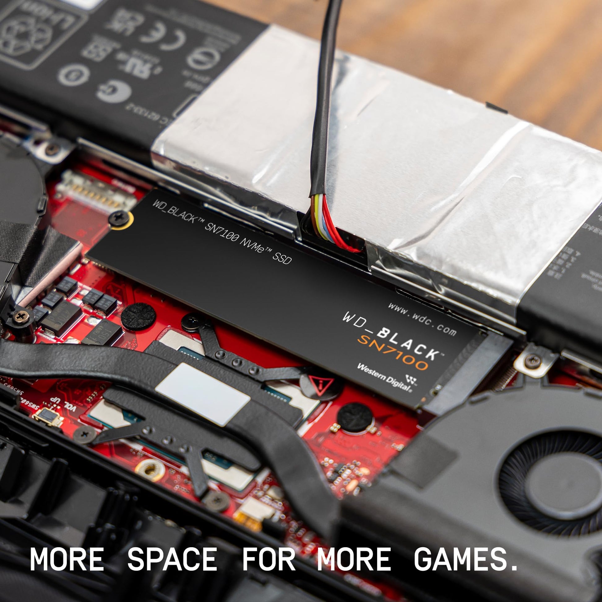 Unidad de Estado Sólido Interna WD_BLACK 2TB Negra NVMe Gen4 PCIe para Juegos