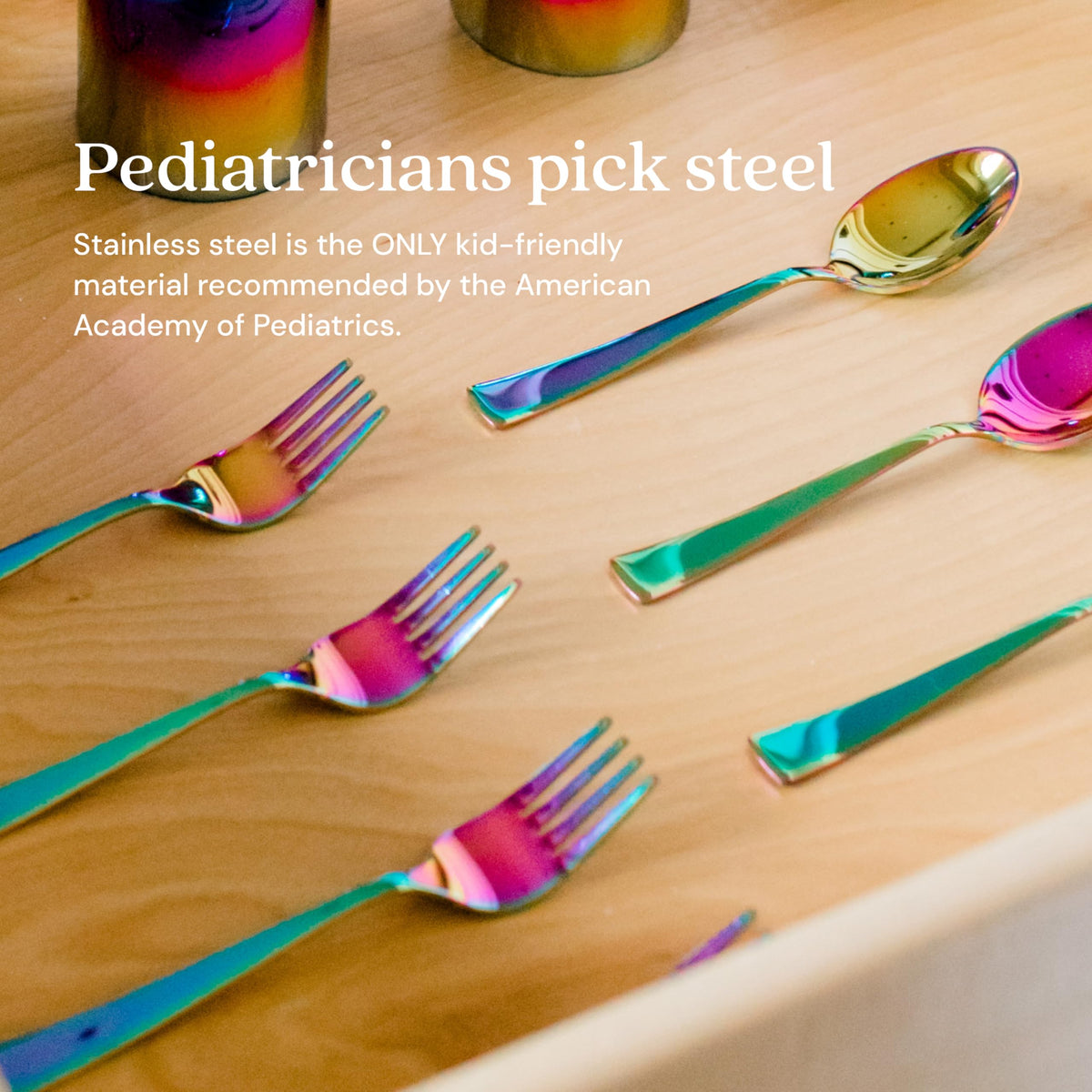 Ahimsa Utensilios de acero inoxidable para niños, juego de 8 piezas de tenedor y cuchara para niños, juego de cubiertos arcoíris diseñado por pediatras, 100% última intervensión de BPA y apto para