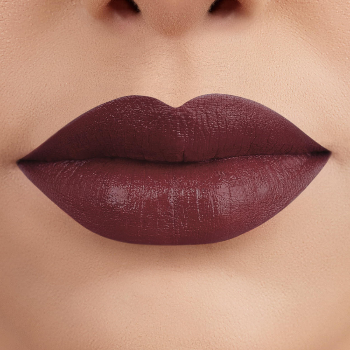 GOC | Color Butter | Labial | Make up | En barra ultra suave con acabado semi-matte | Textura suave | Pigmentos orgánicos | Luce unos labios irresistibles | Color Moca | 5 g | Modelo GLCB17