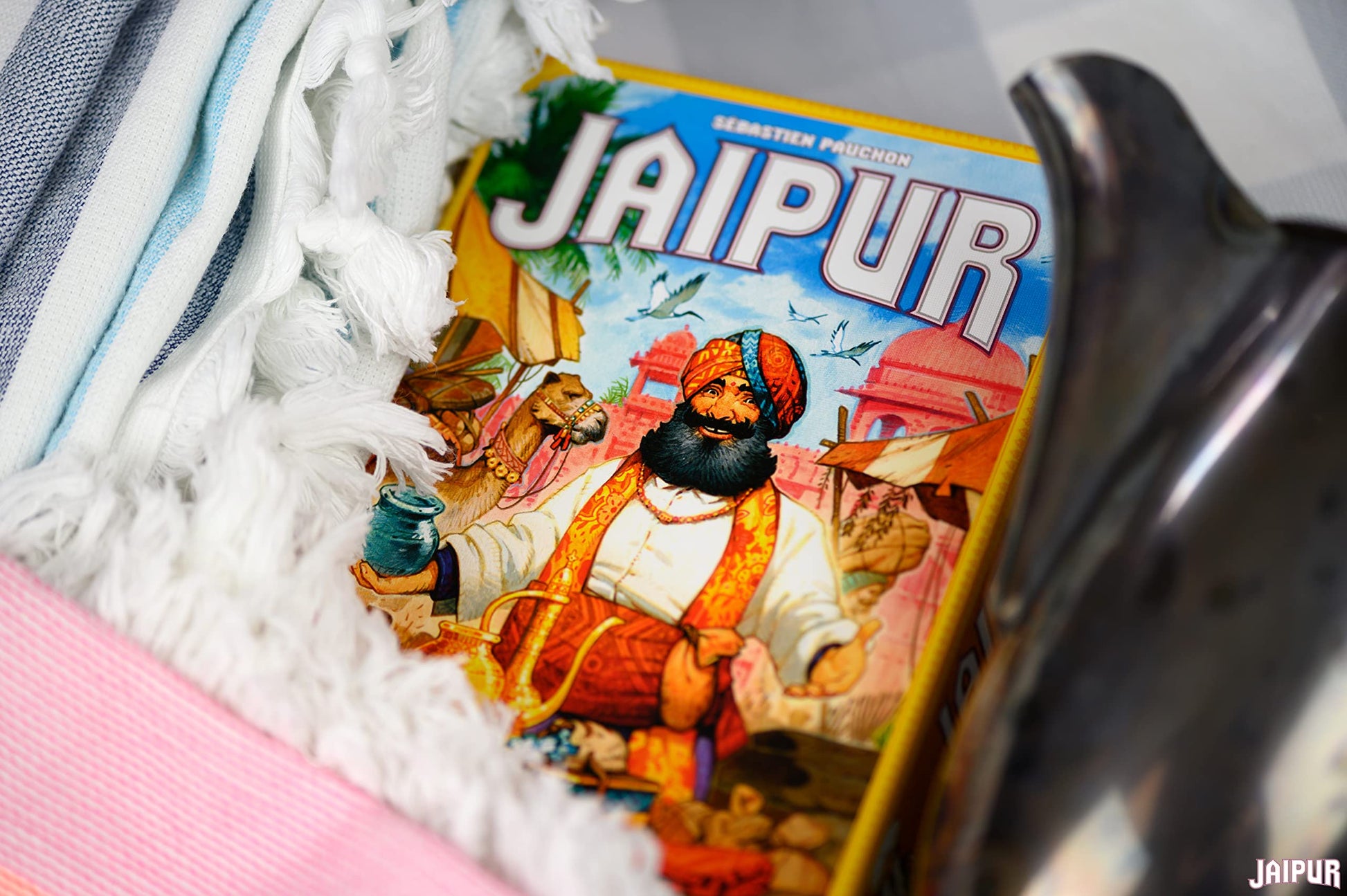 Juego de mesa Jaipur (nueva edición) - Duelo de comerciantes de ritmo rápido Juego estratégico de comercio y mercado para niños y adultos, a partir de 10 años, 2 jugadores, tiempo de juego de 30