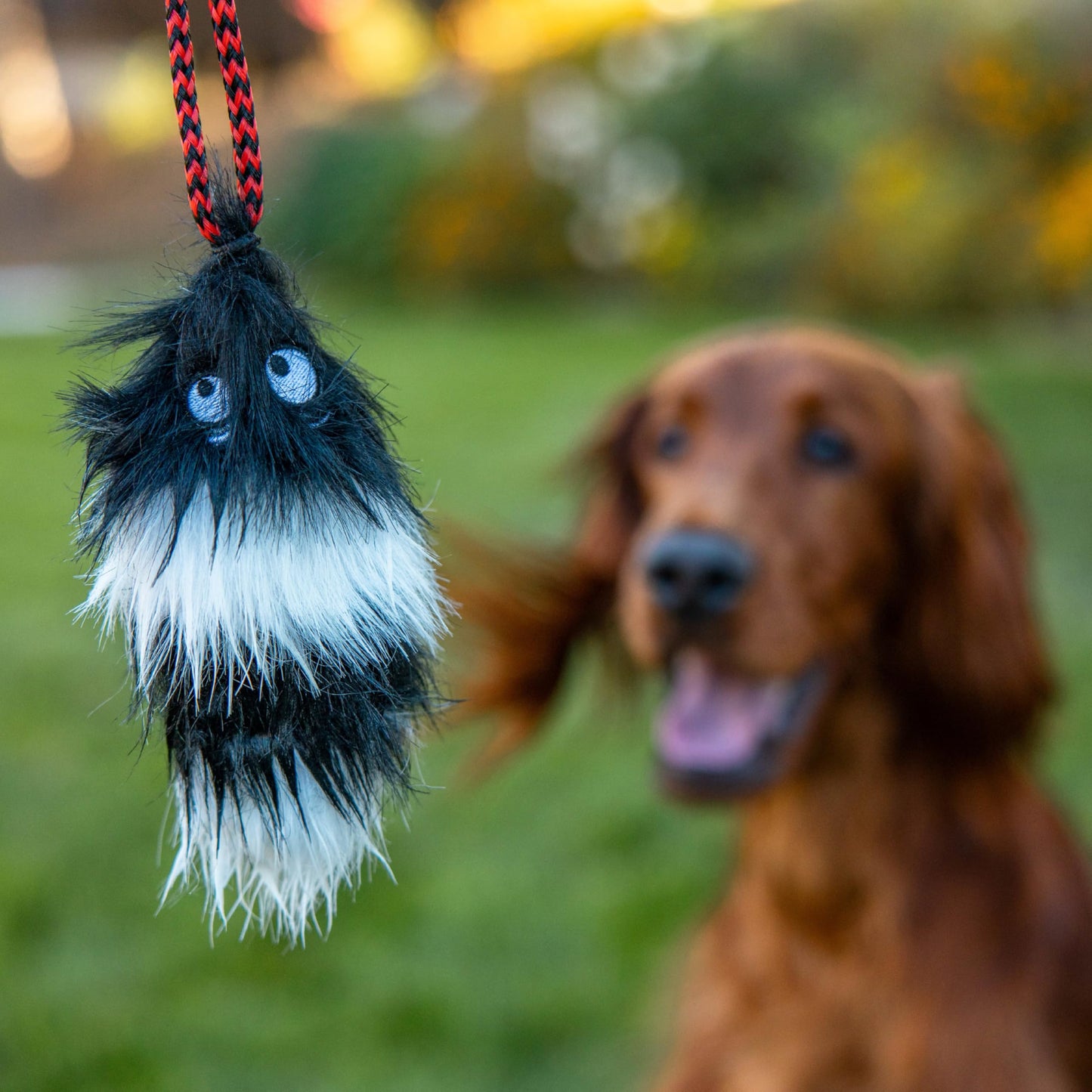 Varita Duradera con Juguetes Suaves de Peluche para Perros Outward Hound Tail Teaser