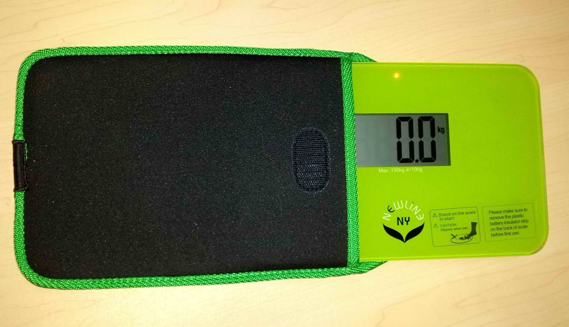Báscula de Baño de Viaje NewlineNY Verde con Funda Protectora